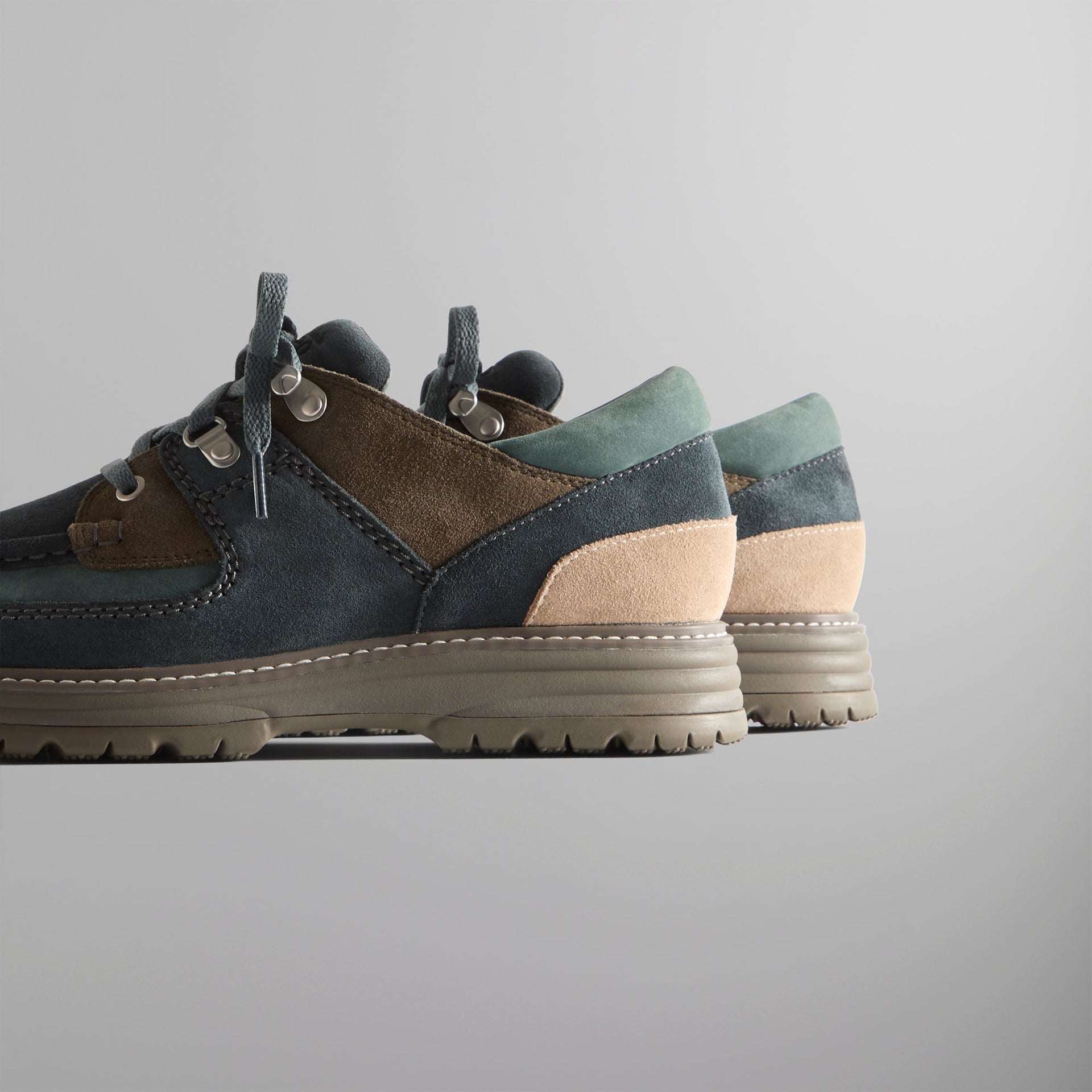 8th St by Ronnie Fieg for Clarks Originals Sunderland - Dark Teal Combi PH