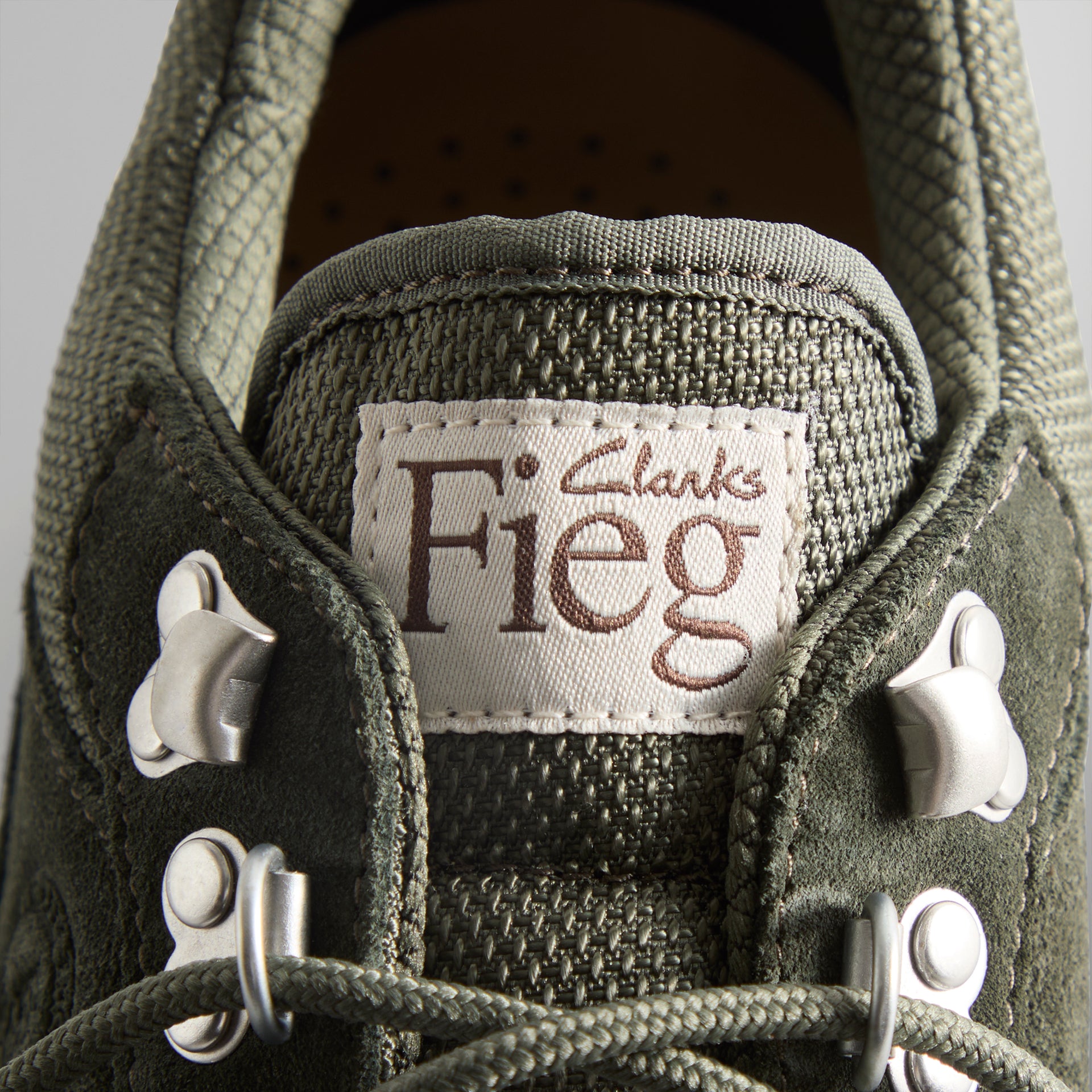 8th St by Ronnie Fieg for Clarks Originals Laddow - Dark Olive Combi