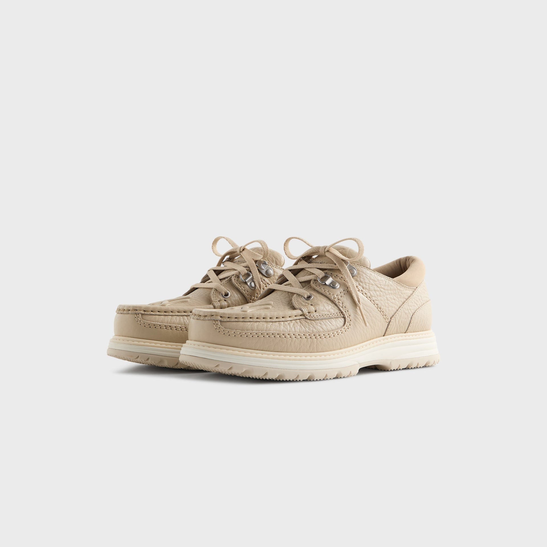8th St by Ronnie Fieg for Clarks Originals & the New York Yankees Sunderland - Light Sand - PH