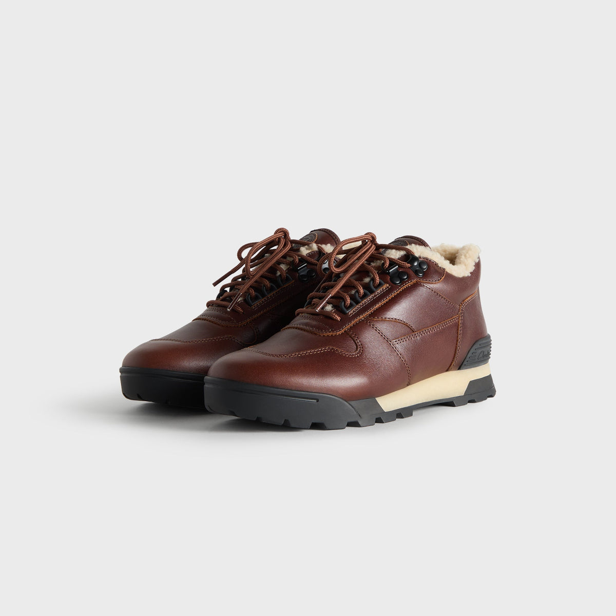 8th St by Ronnie Fieg for Clarks Originals Laddow Shearling - Mid Tan - PH
