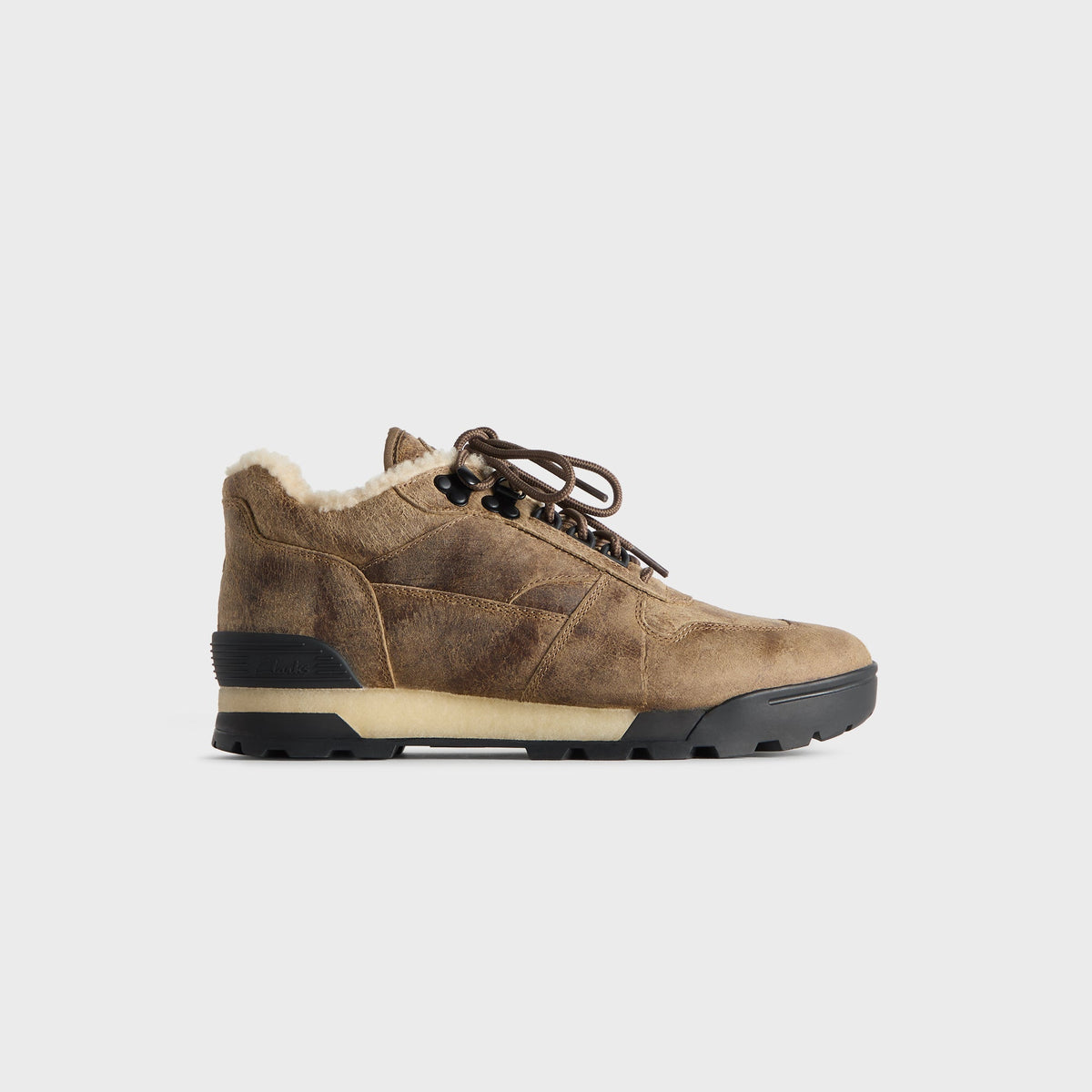 8th St by Ronnie Fieg for Clarks Originals Laddow Shearling - Brown