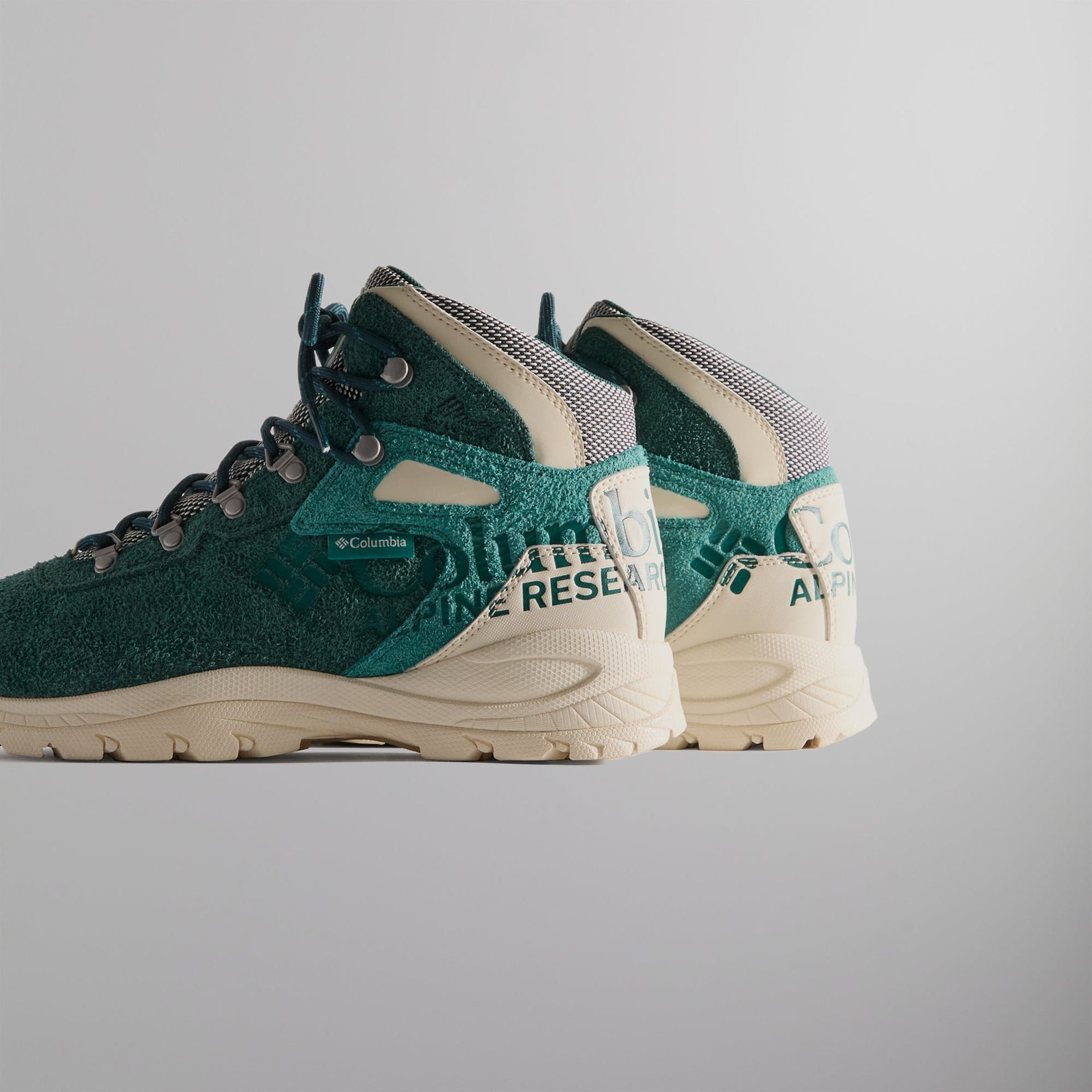 Kith for Columbia Newton Ridge™ - Midnight Teal Snow