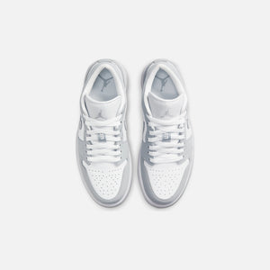 Nike WMNS Air Jordan 1 Low - White / Wolf Grey / Aluminum