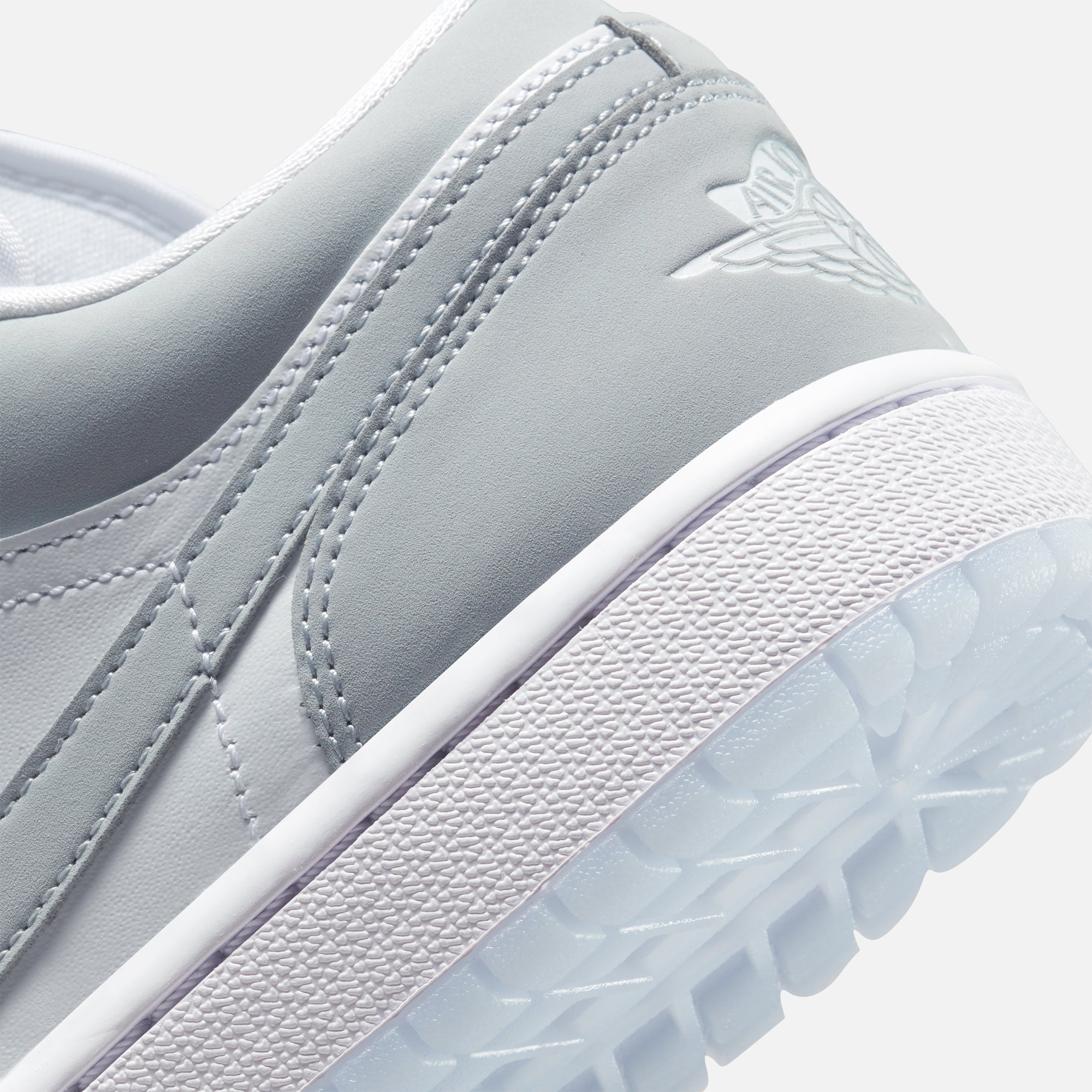 Nike WMNS Air Jordan 1 Low - White / Wolf Grey / Aluminum