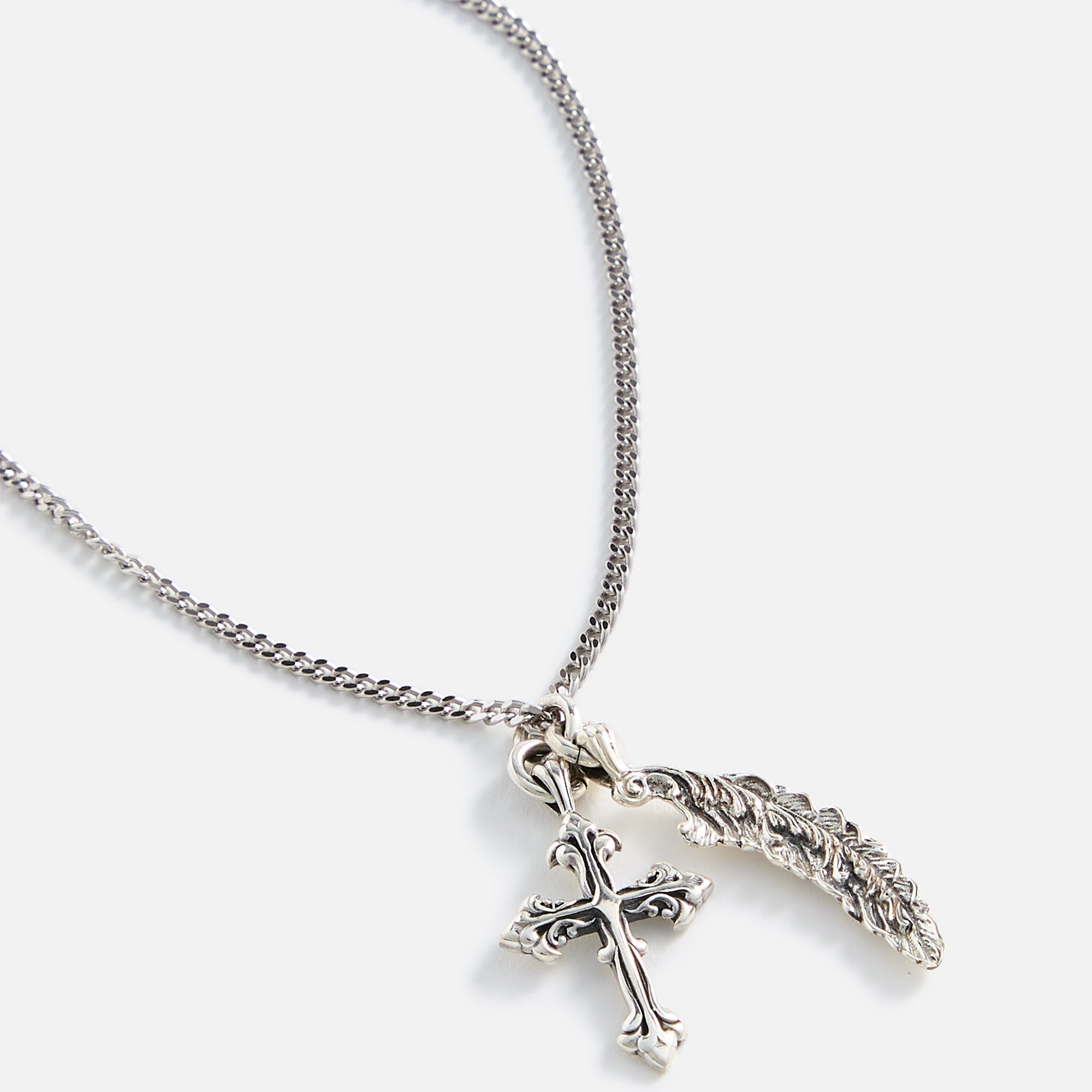 emanuele bicocchi 羽根モチーフ ネックレス Emanuele Bicocchi Avelli Cross + Feather Pendant Necklace - Silver