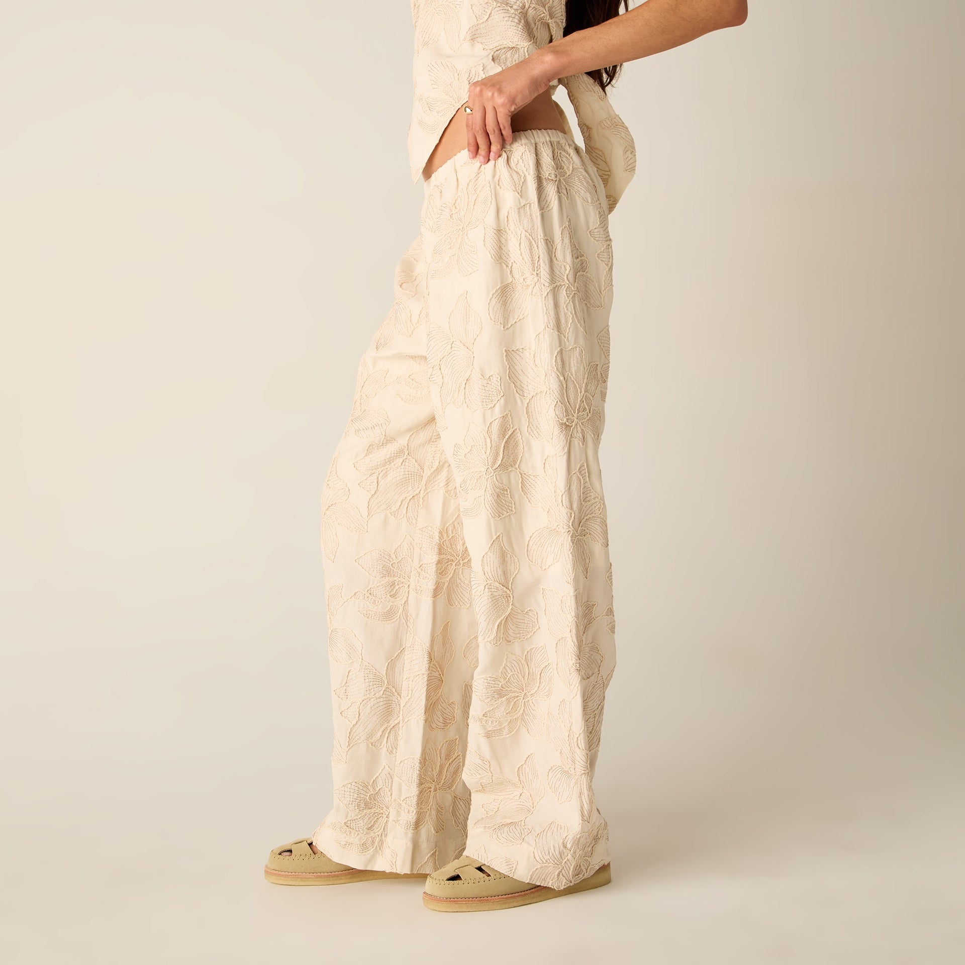Kith Women Ida II Floral Embroidered Pant - Sandrift