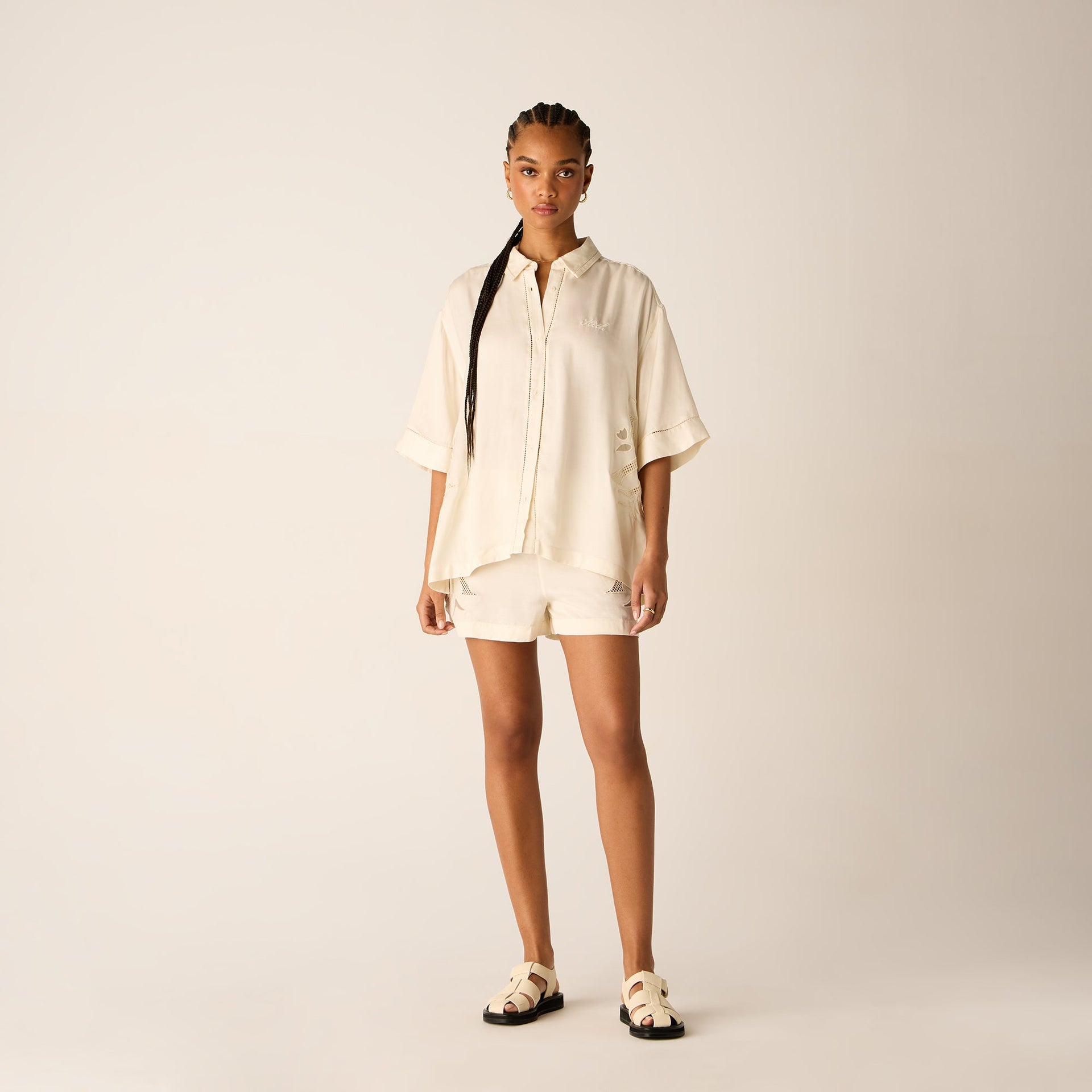 Kith Women Thea II Broderie Crest Short - Waffle
