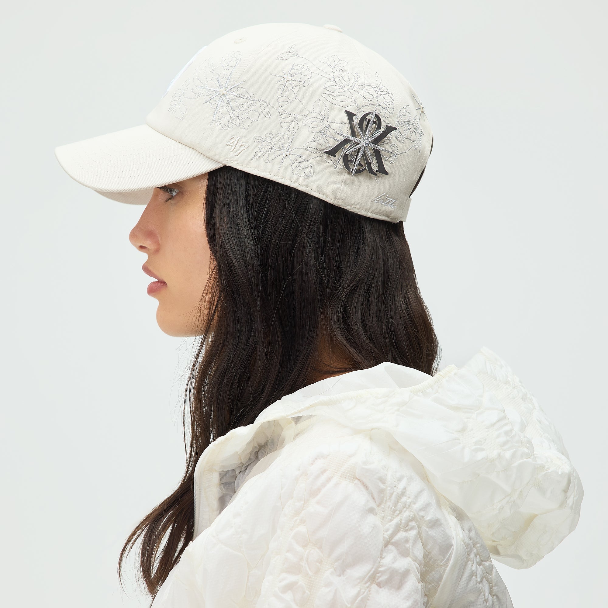 Lisa for Kith Women Crest Brooch　ブローチ Lisa for Kith Women Crest Brooch - Silver – Kith Canada