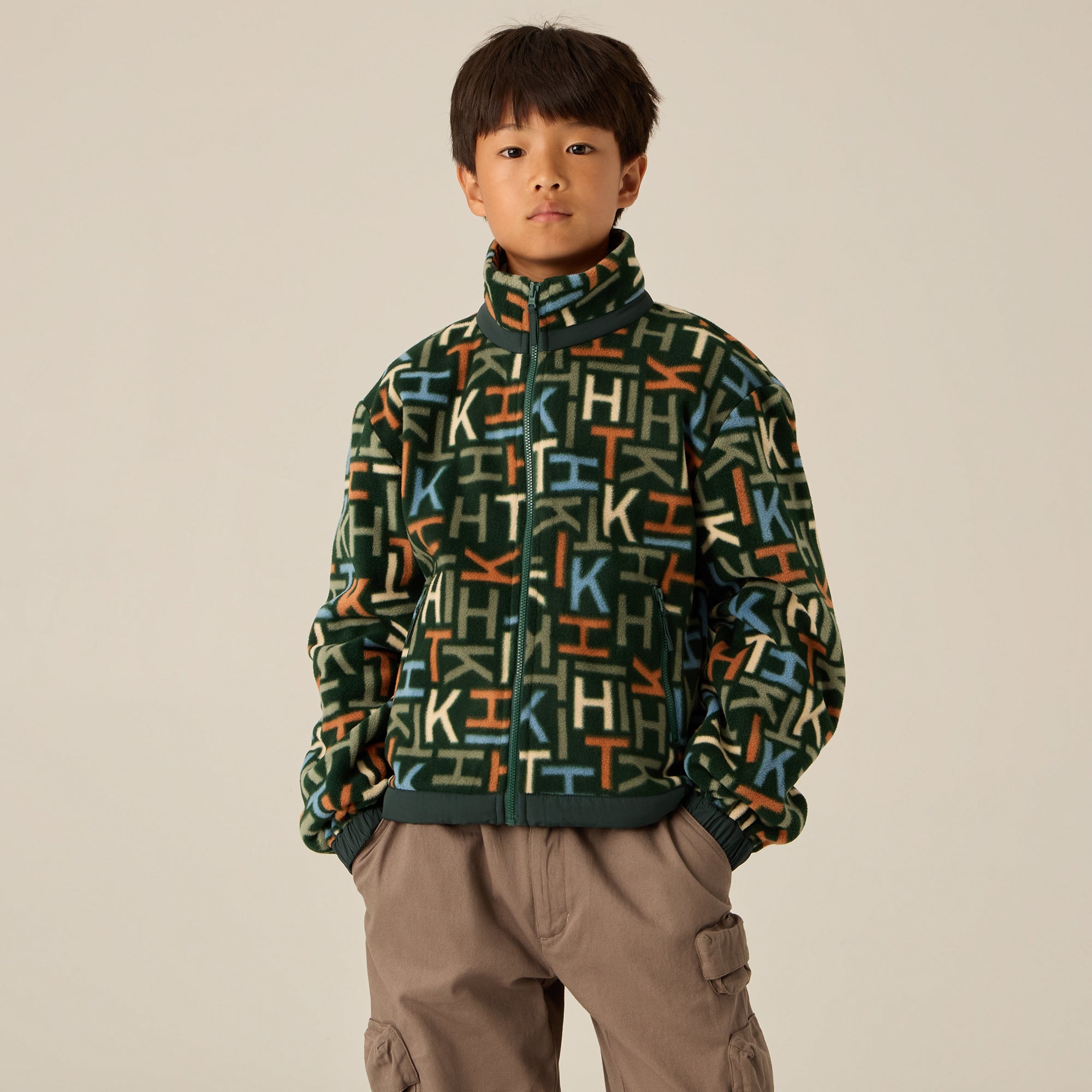 KITH kids 7T セットアップ　バンダナ柄 キース　キッズ　130 KITH kids 7T セットアップ バンダナ柄 キース キッズ 130