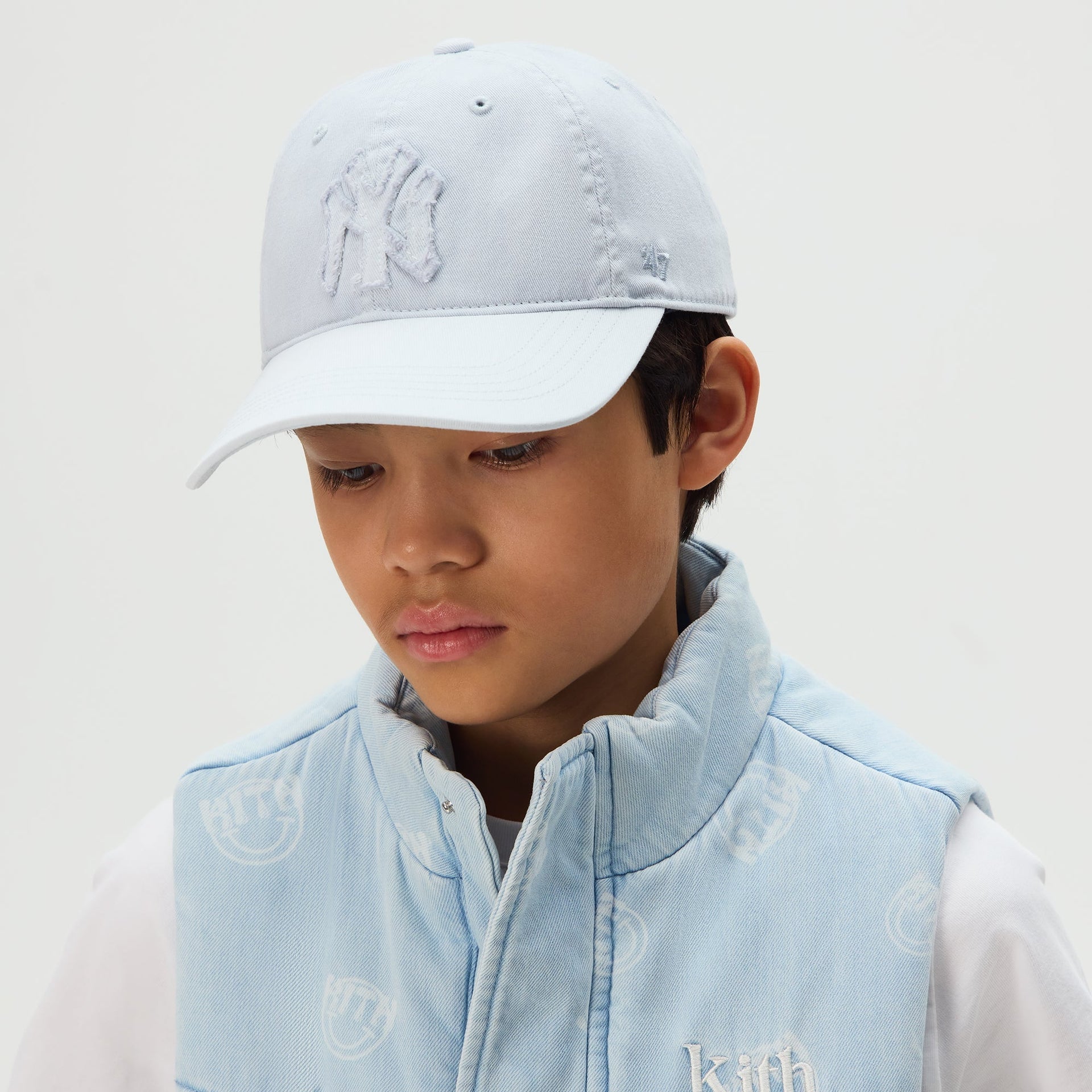 Kith Kids & '47 for the New York Yankees Denim Hitch Snapback - Light Indigo