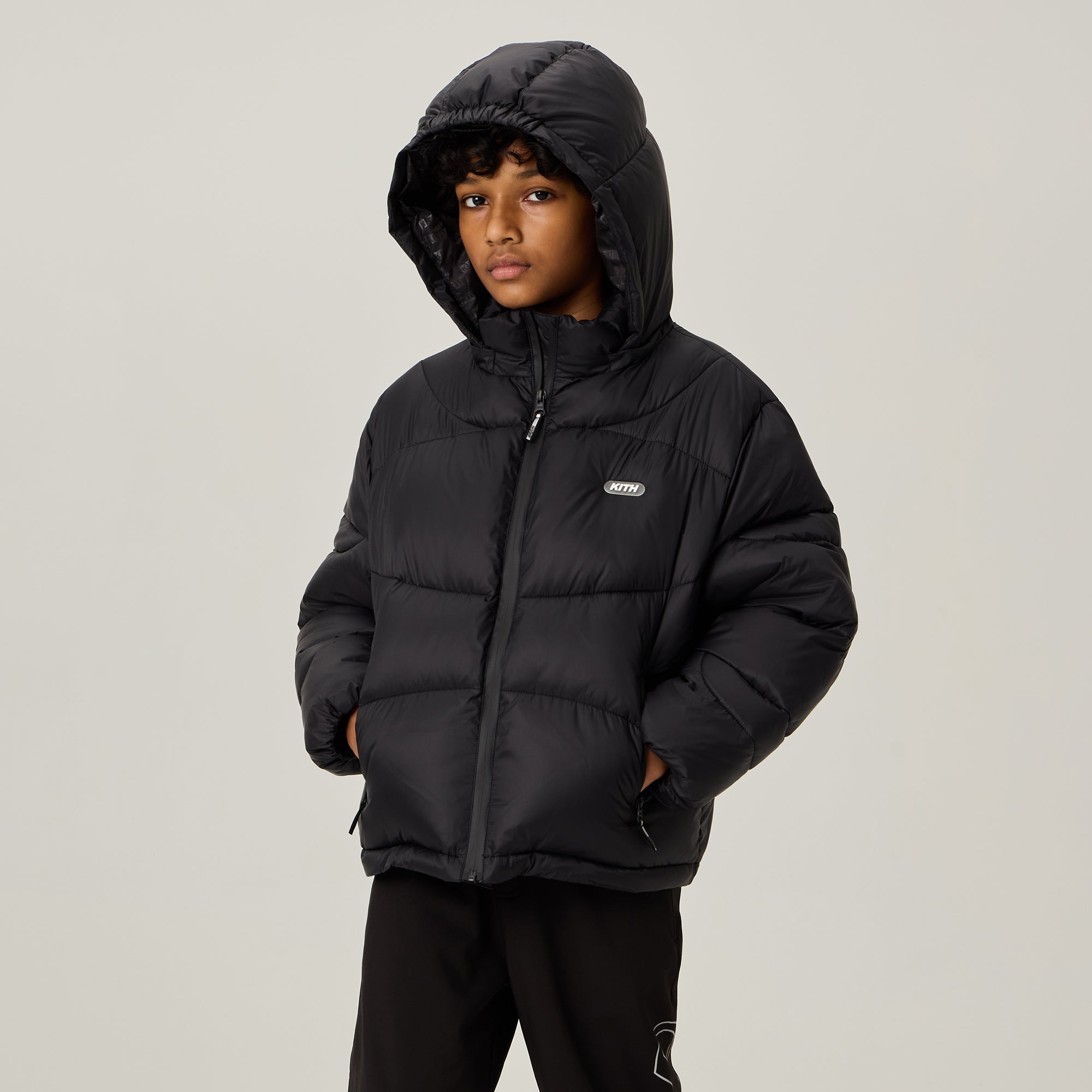 KITH キッズ　ジャケット　ムートン Kith Kids Color-Block Sherpa Antony Full Zip - Black – Kith Europe