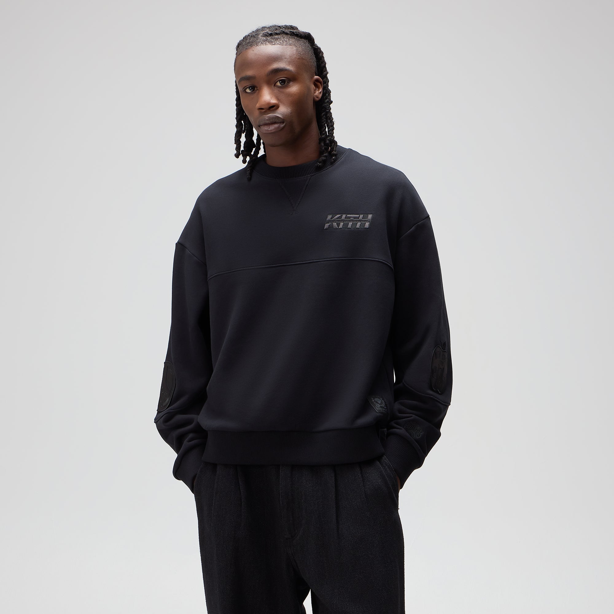 Kith for the New York Knicks Tonal Vintage Crewneck - Black – Kith