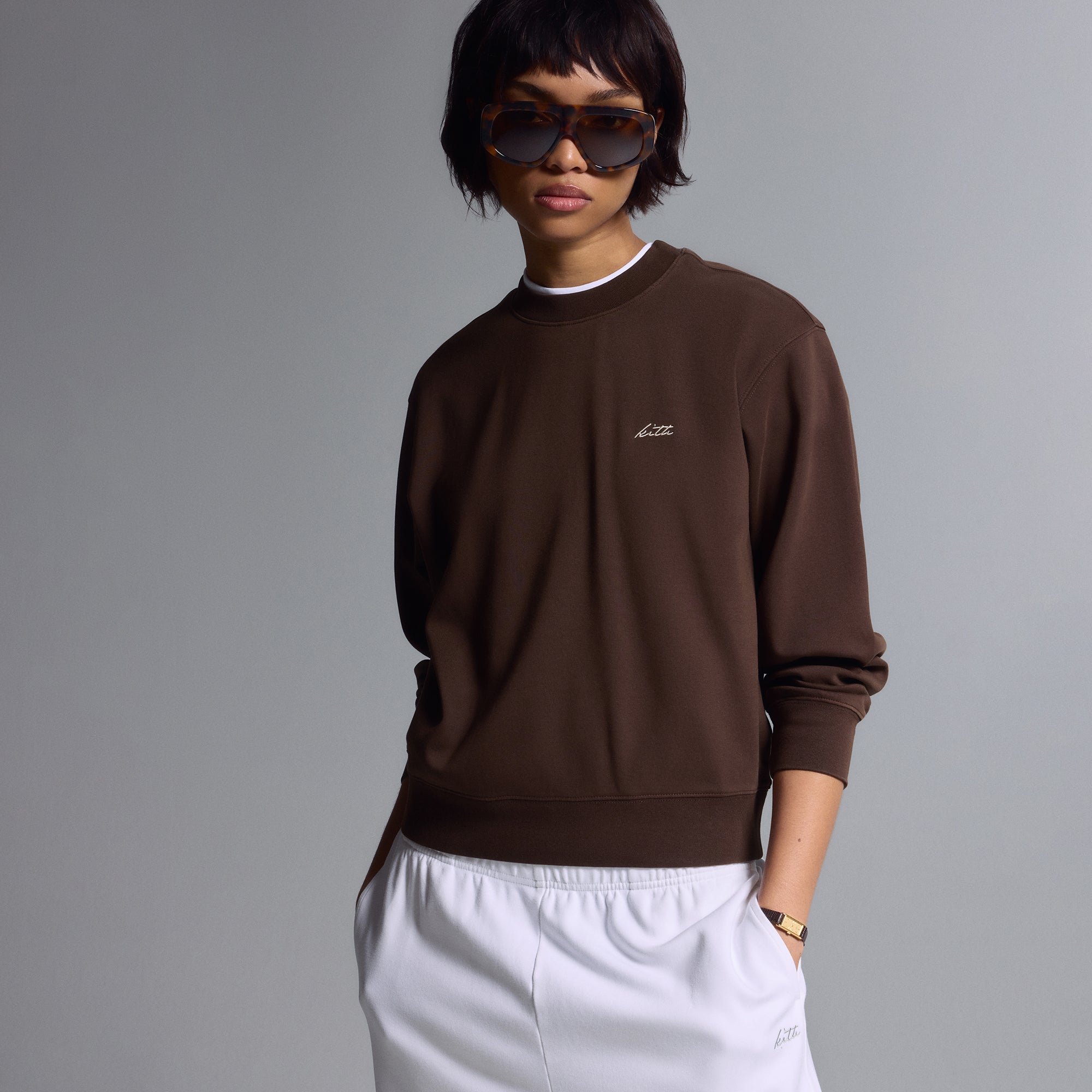 笑*ン様 新品 Kith Winter Serif Quarter Sweate Womens Kith Apparel - Tops - Sweatshirts - Crewnecks | Kith Canada