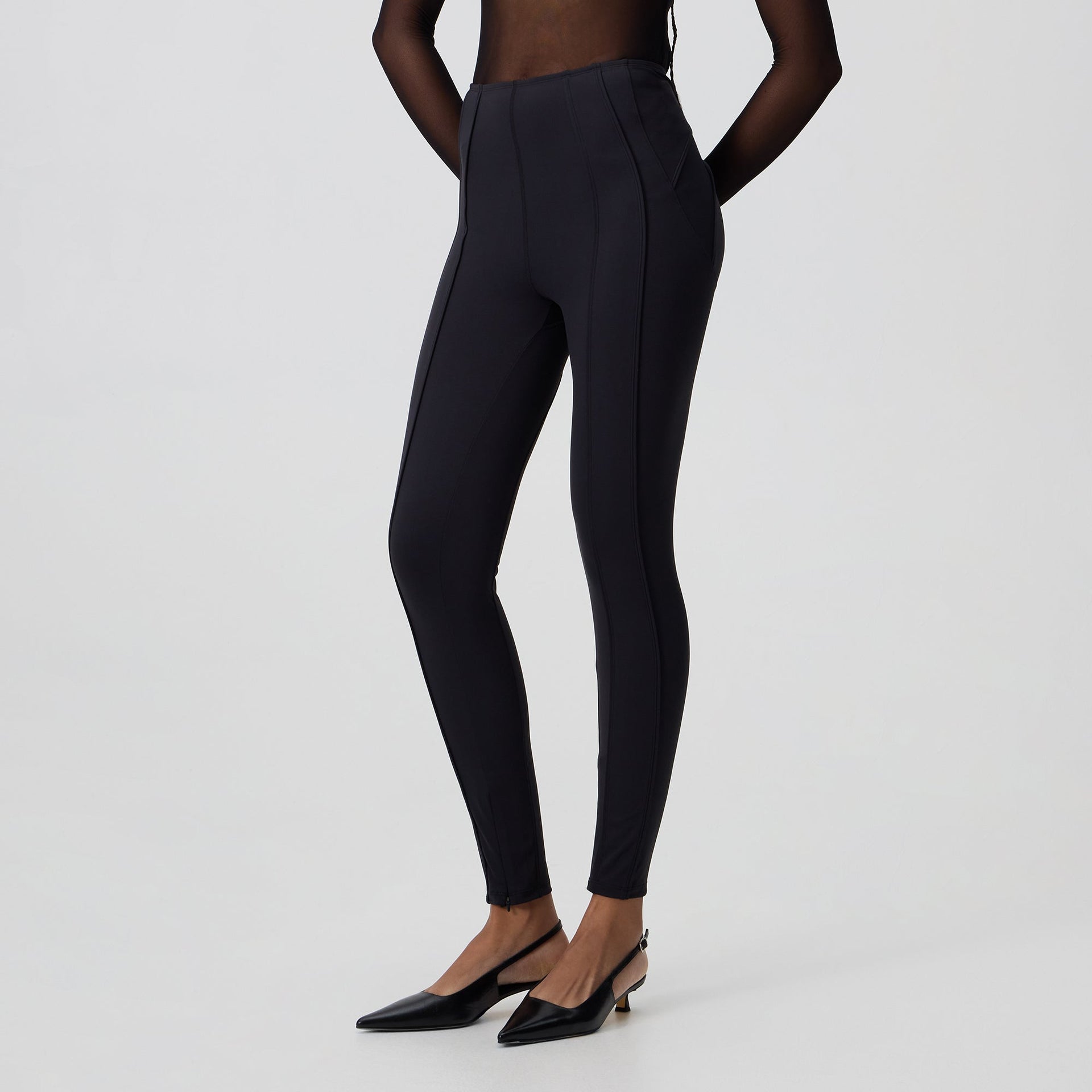 Kith Women Yumi Active Corset Legging - Black - PH