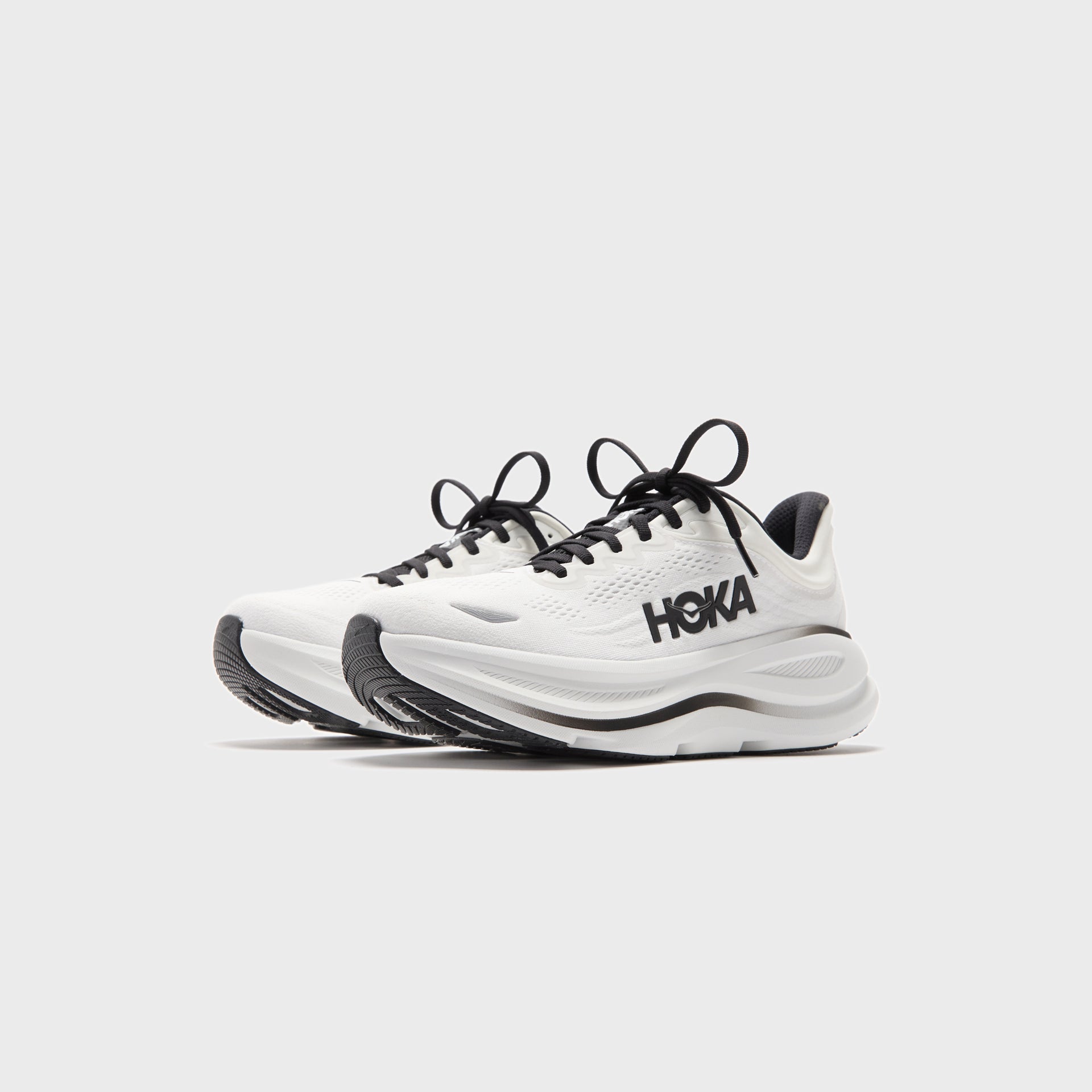 HOKA Bondi 9 - White / Black