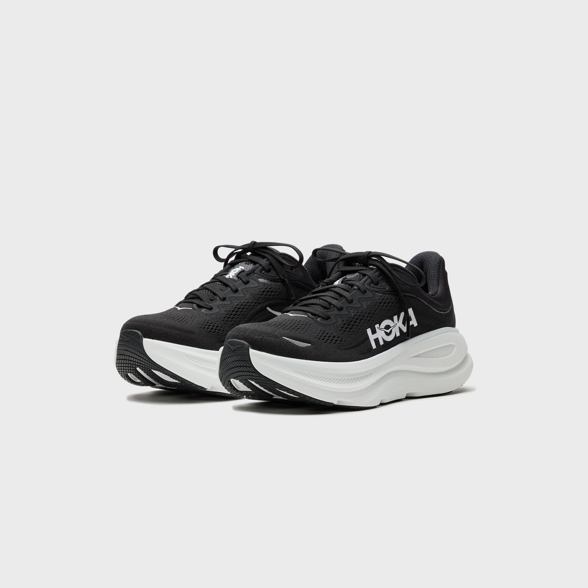 HOKA WMNS Bondi 9 - Black / White