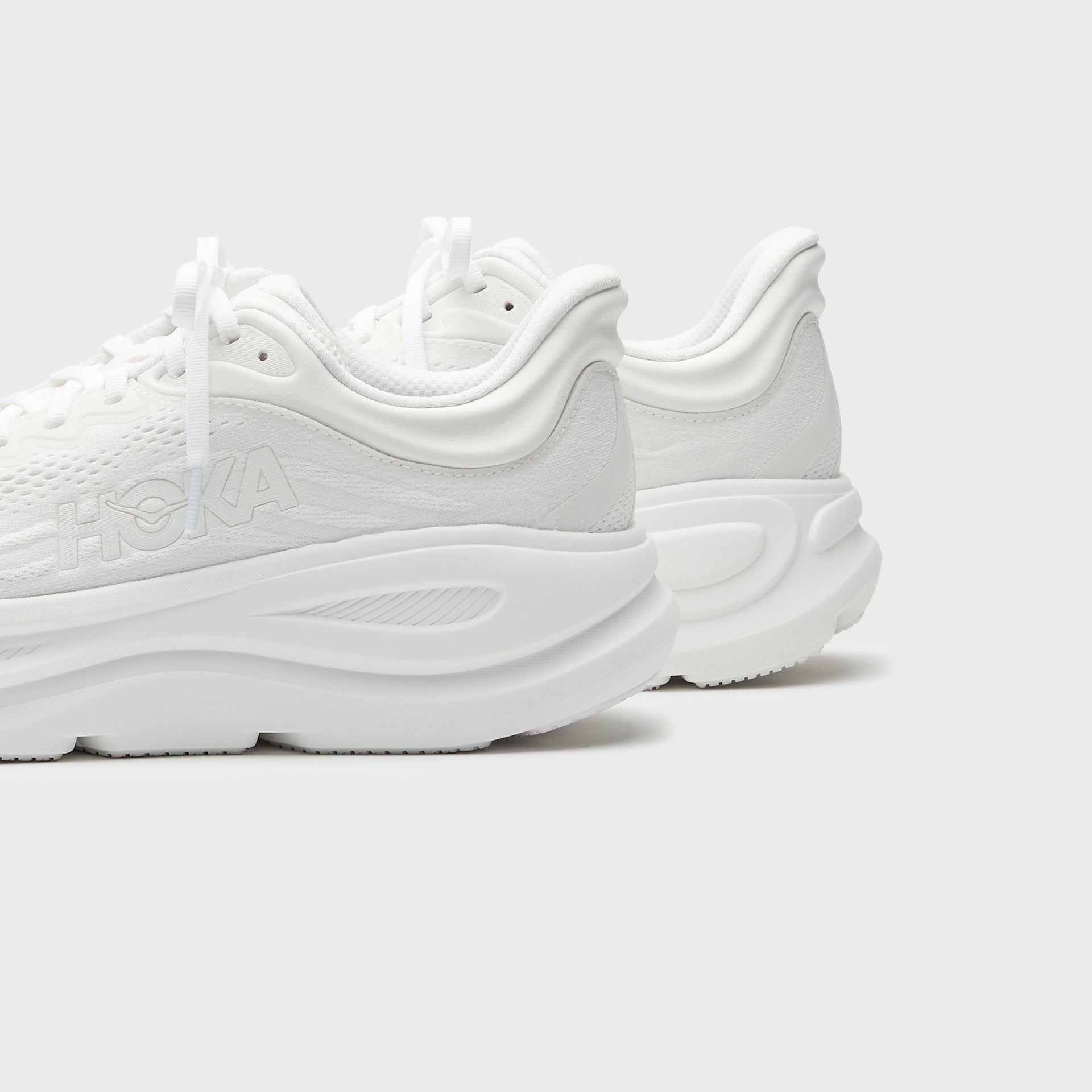 Hoka Women's Bondi 9 - White