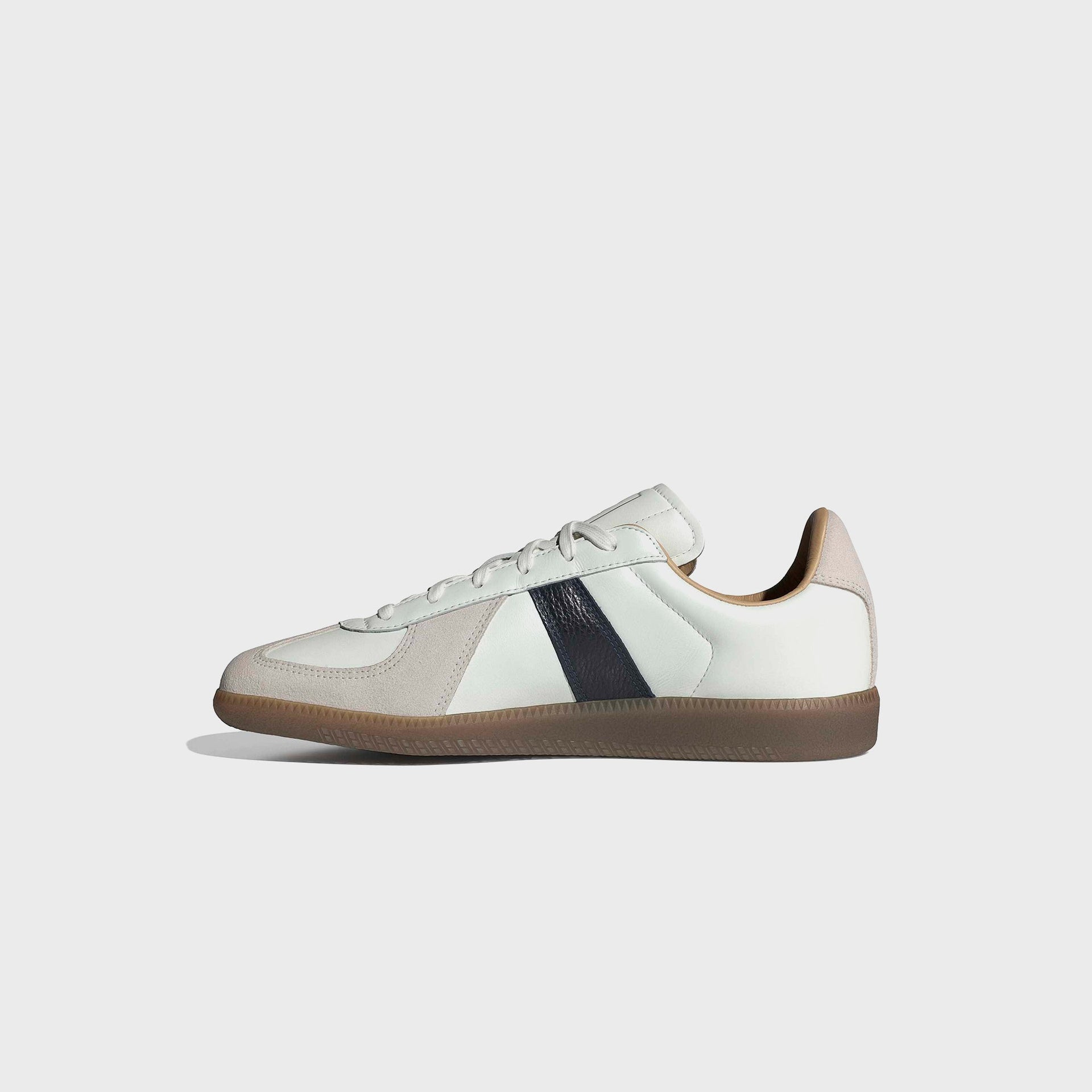 Adidias Bw Army - Core White / Night Indigo / Gum