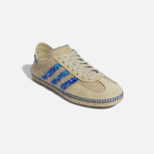 adidas x CLOT Gazelle By Edison Chen - Linen Khaki / Light Blue / Bluebird