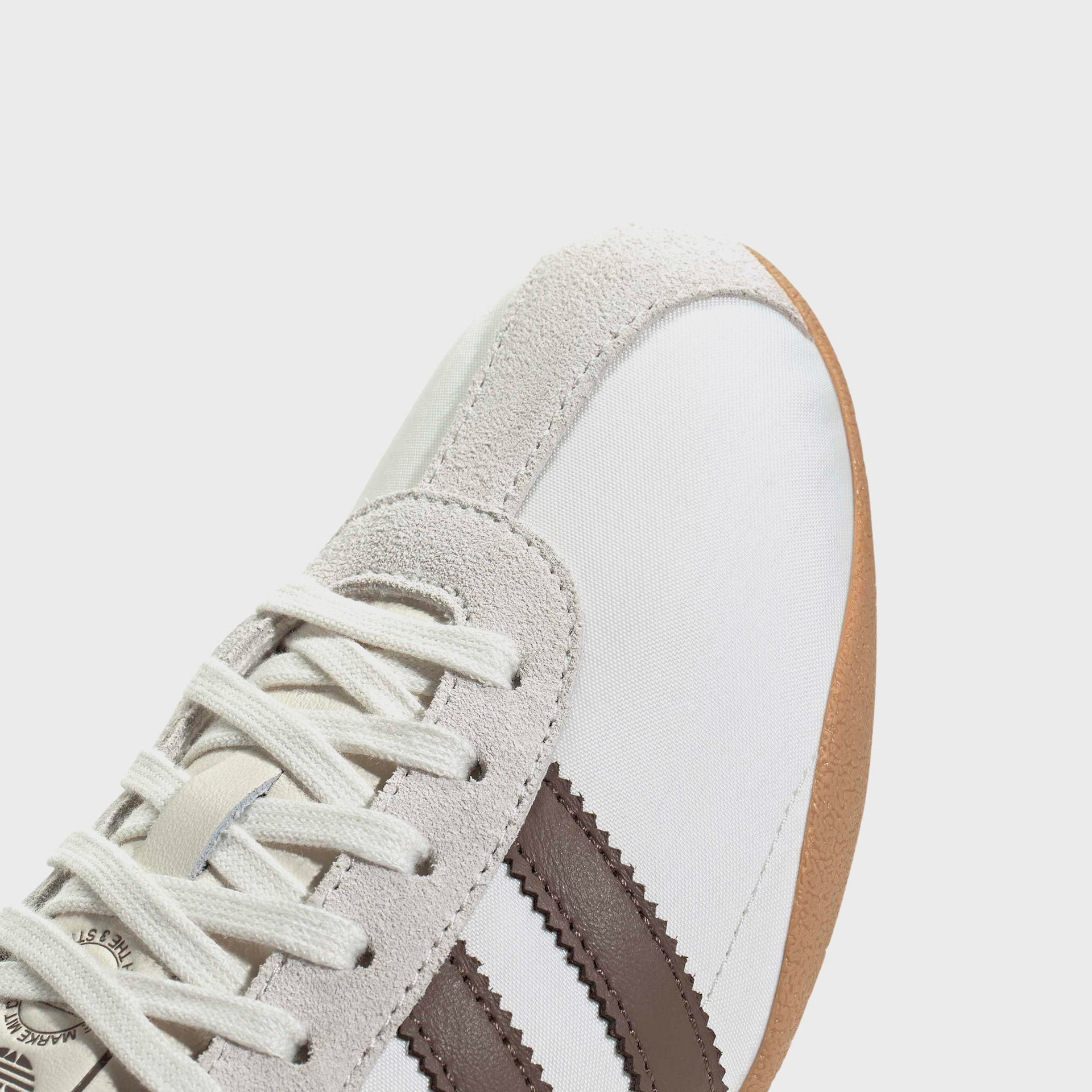 adidas WMNS Tokyo - Off White / Earth Strata / Gold Metallic