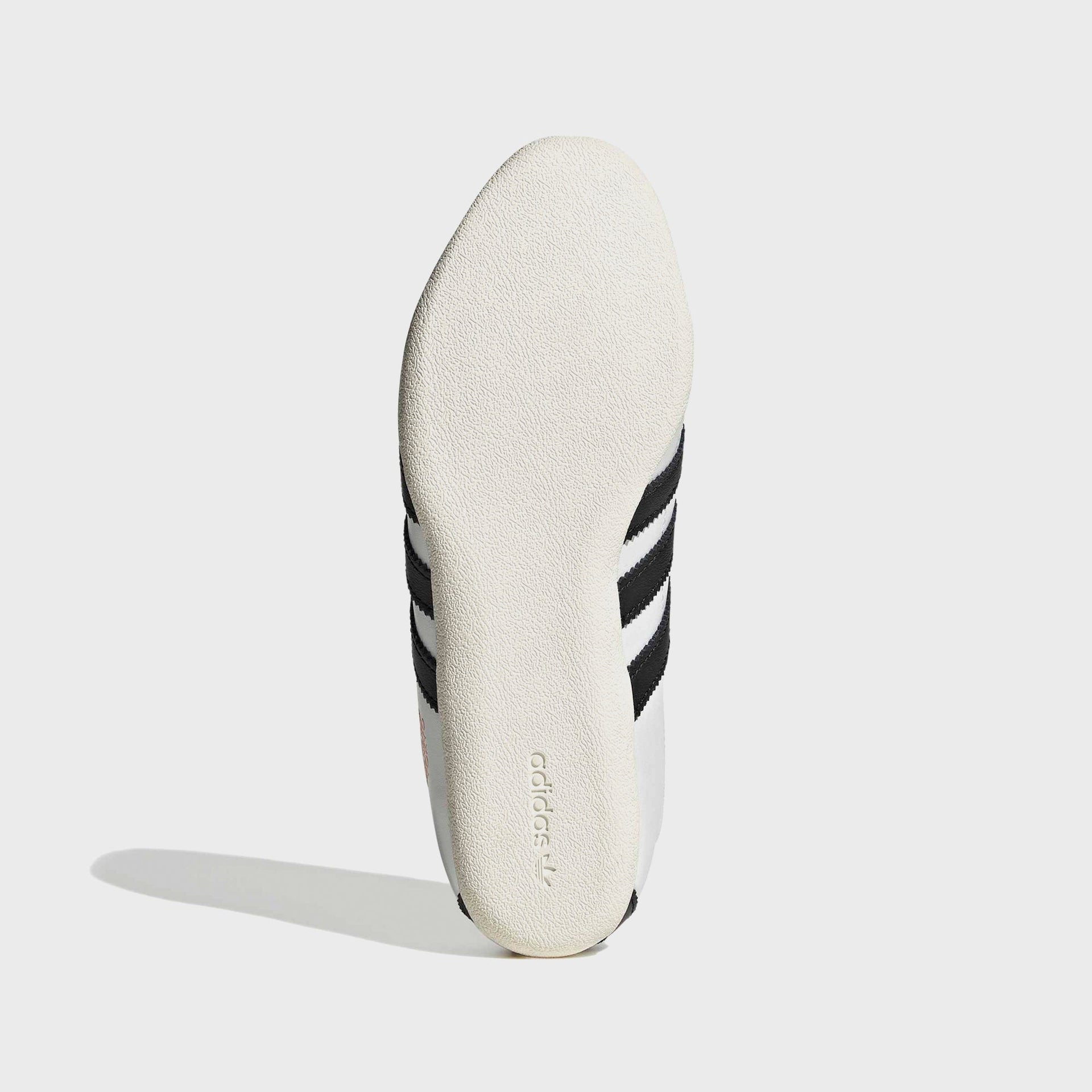 adidas WMNS Tokyo - Silver / Core Black / Off White