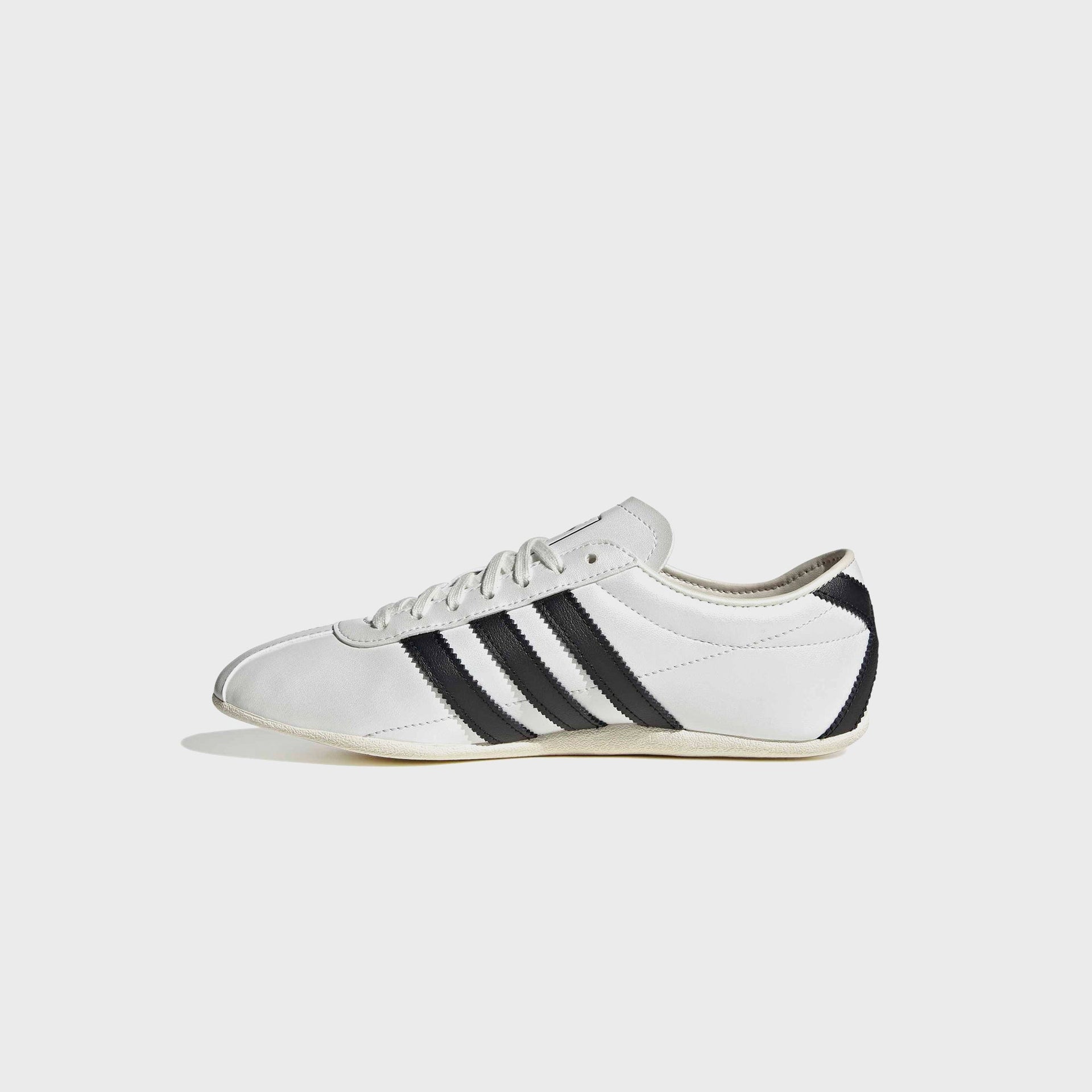 adidas WMNS Tokyo - Silver / Core Black / Off White