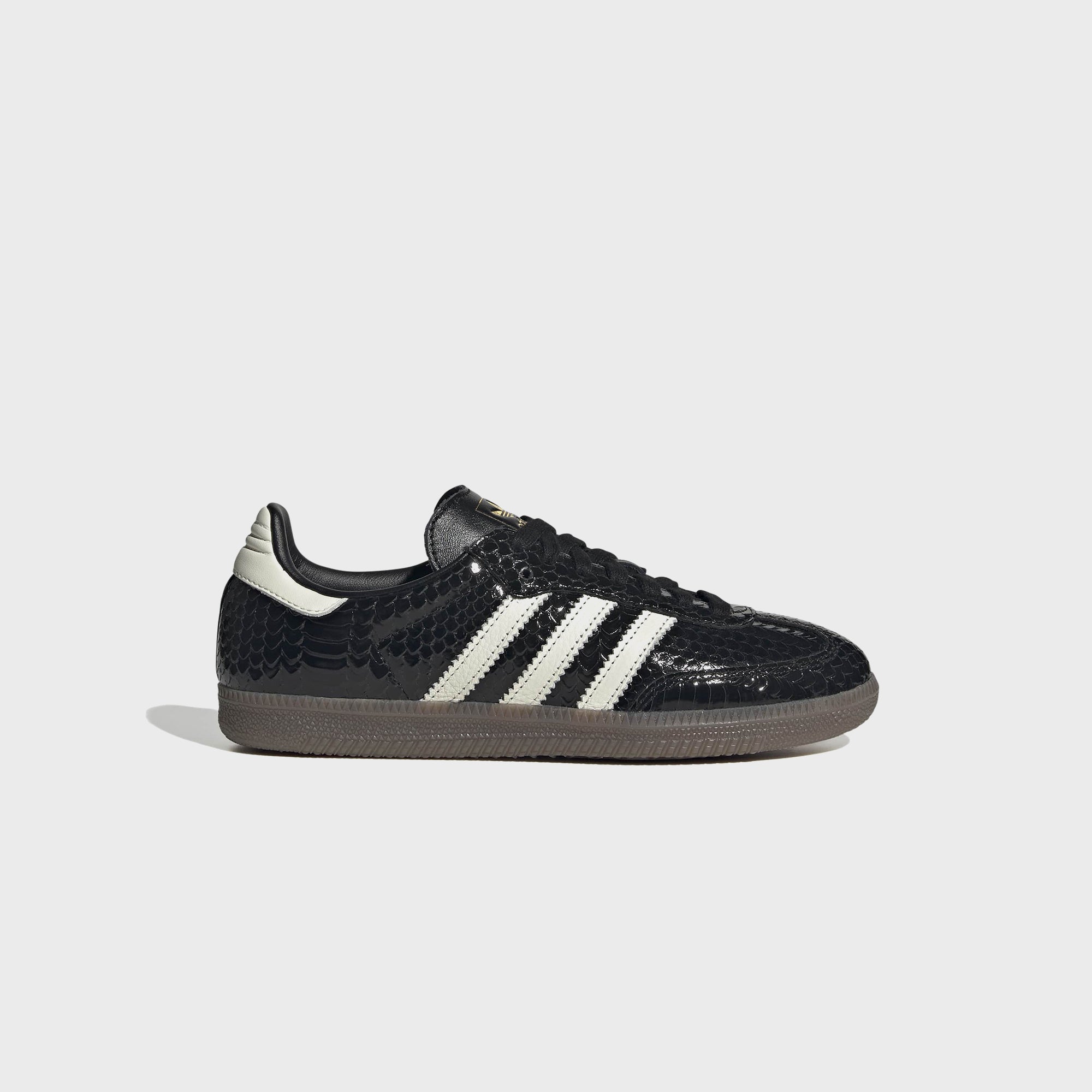 スニーカー SAMBA KITH adidas WMNS Samba - Core Black / Off White / Gum – Kith Canada