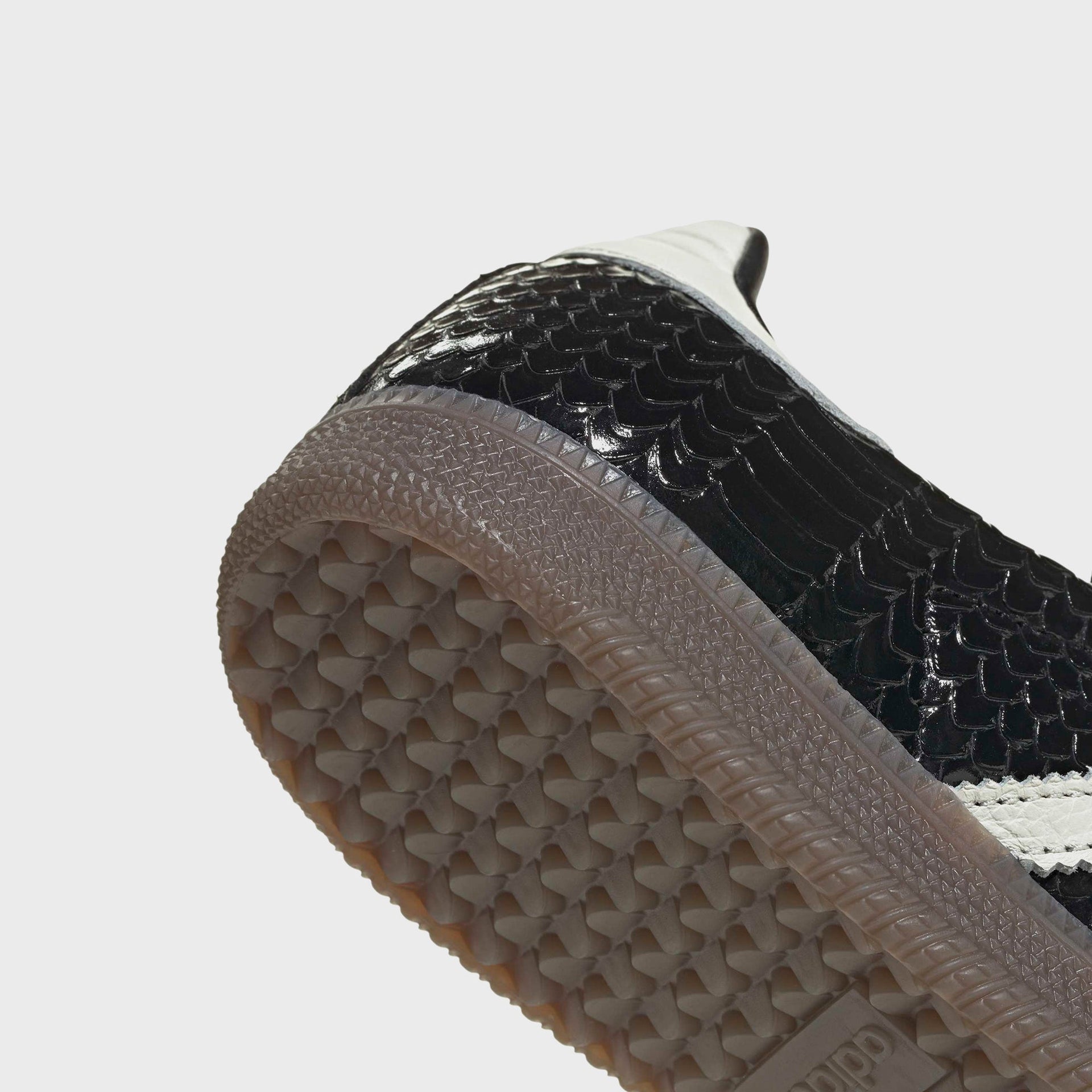 adidas WMNS Samba - Core Black / Off White / Gum