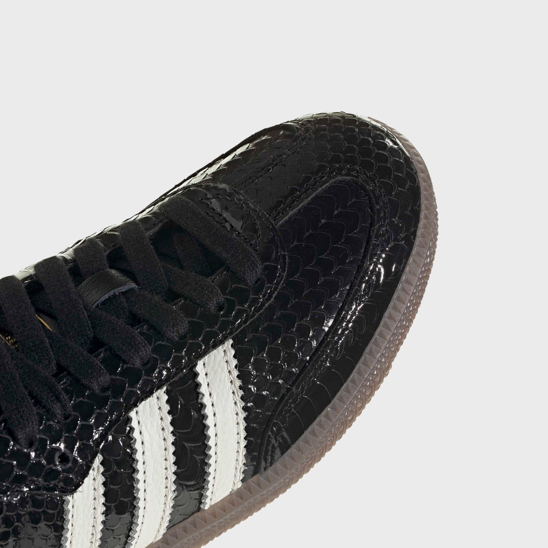 adidas WMNS Samba - Core Black / Off White / Gum