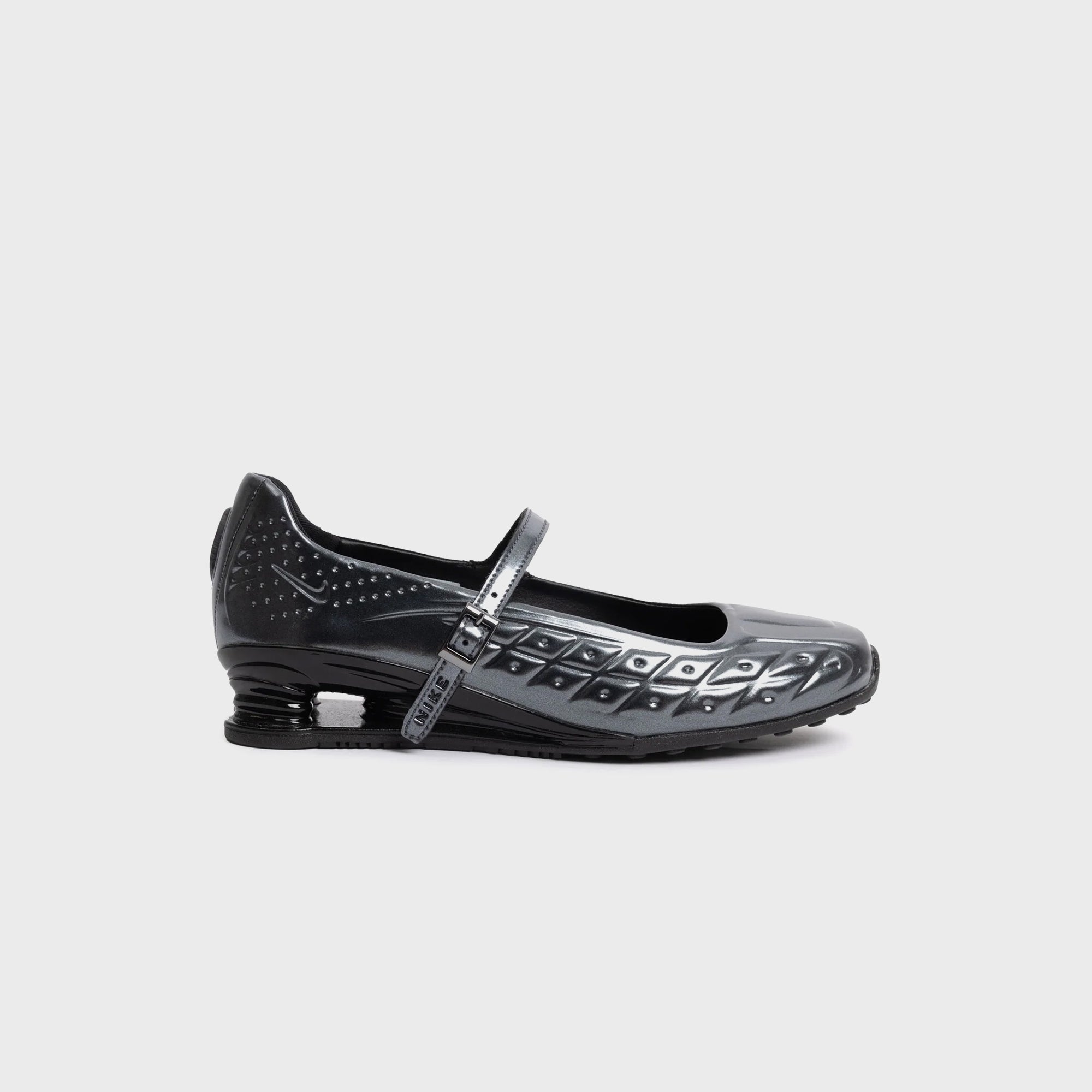 Nike x NAKED Copenhagen WMNS Shox Z Calistra - Black / Off-White