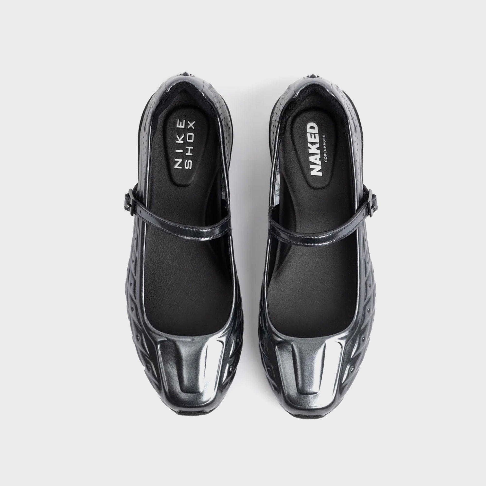 靴 Nike naked  Shox Calistra 24 Nike x NAKED Copenhagen WMNS Shox Z Calistra - Black / Off-White