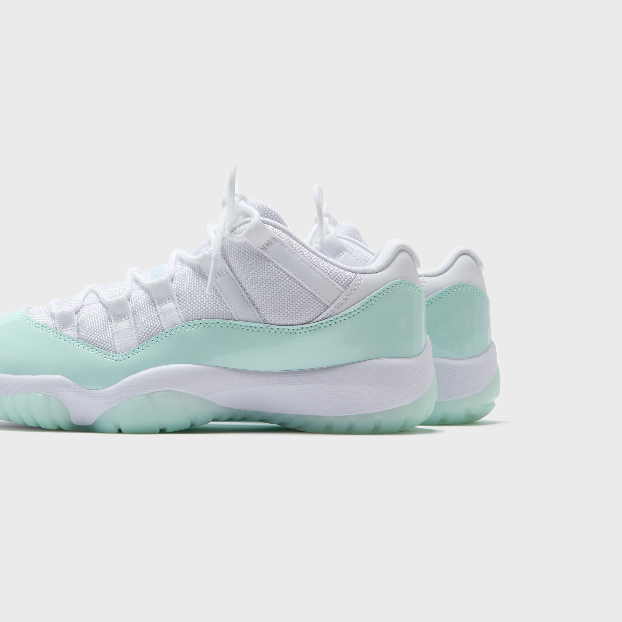 Jordan Air Jordan 11 Retro Low - White / Igloo – Kith Canada