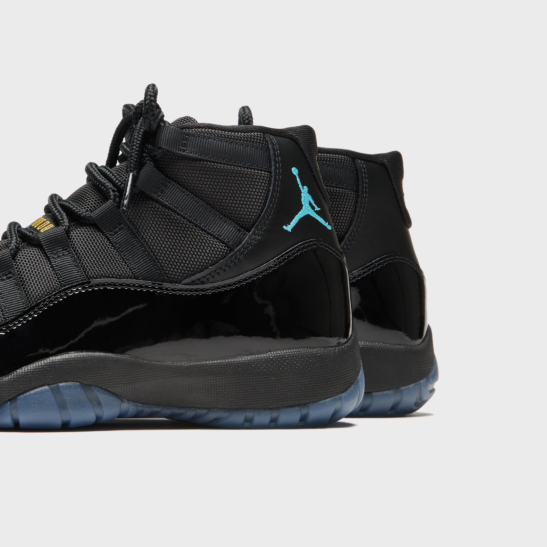 Jordan Air Jordan 11 Retro - Black / Gamma Blue / Varsity Maize