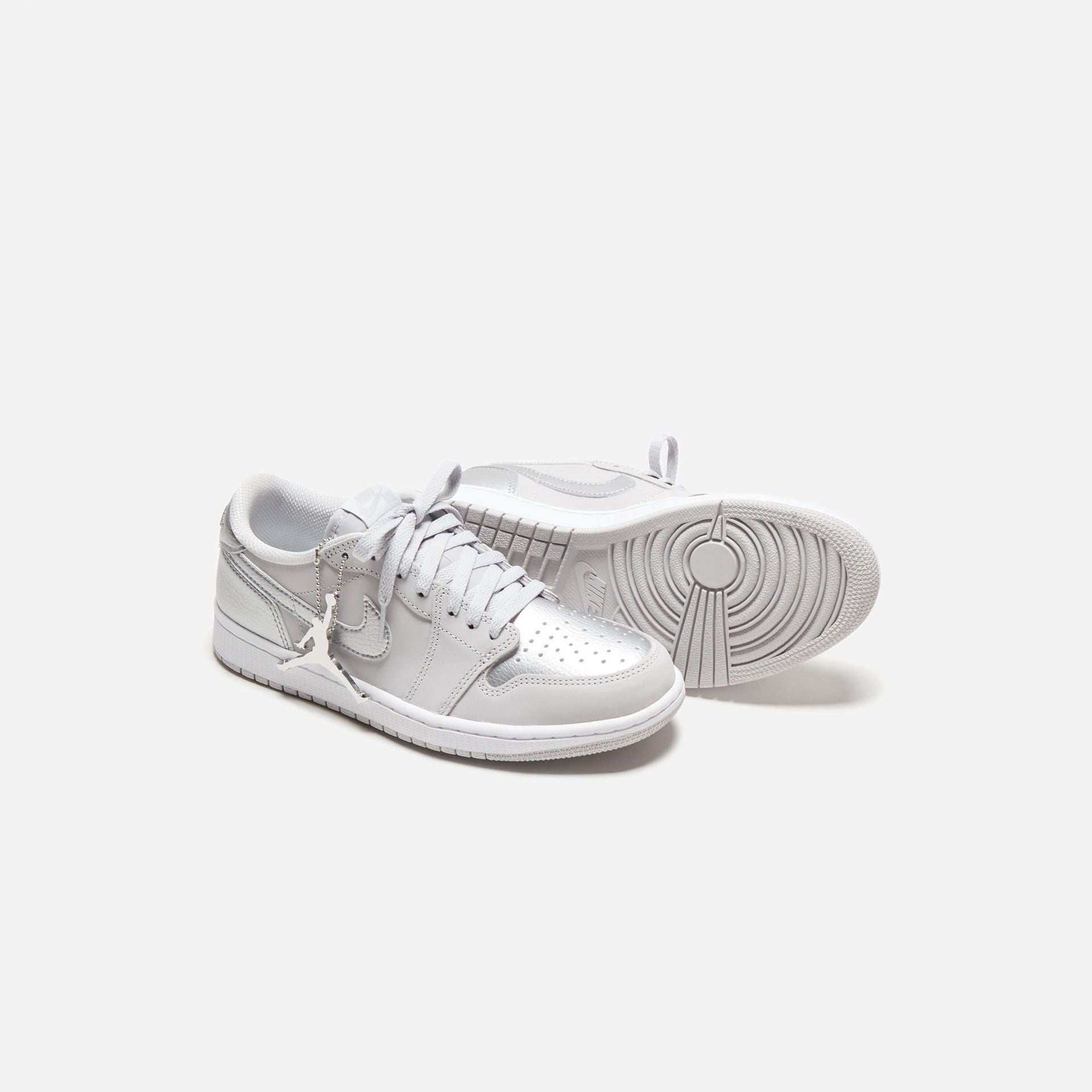 Jordan Air Jordan 1 Low OG - Neutral Grey / Metallic Silver / White