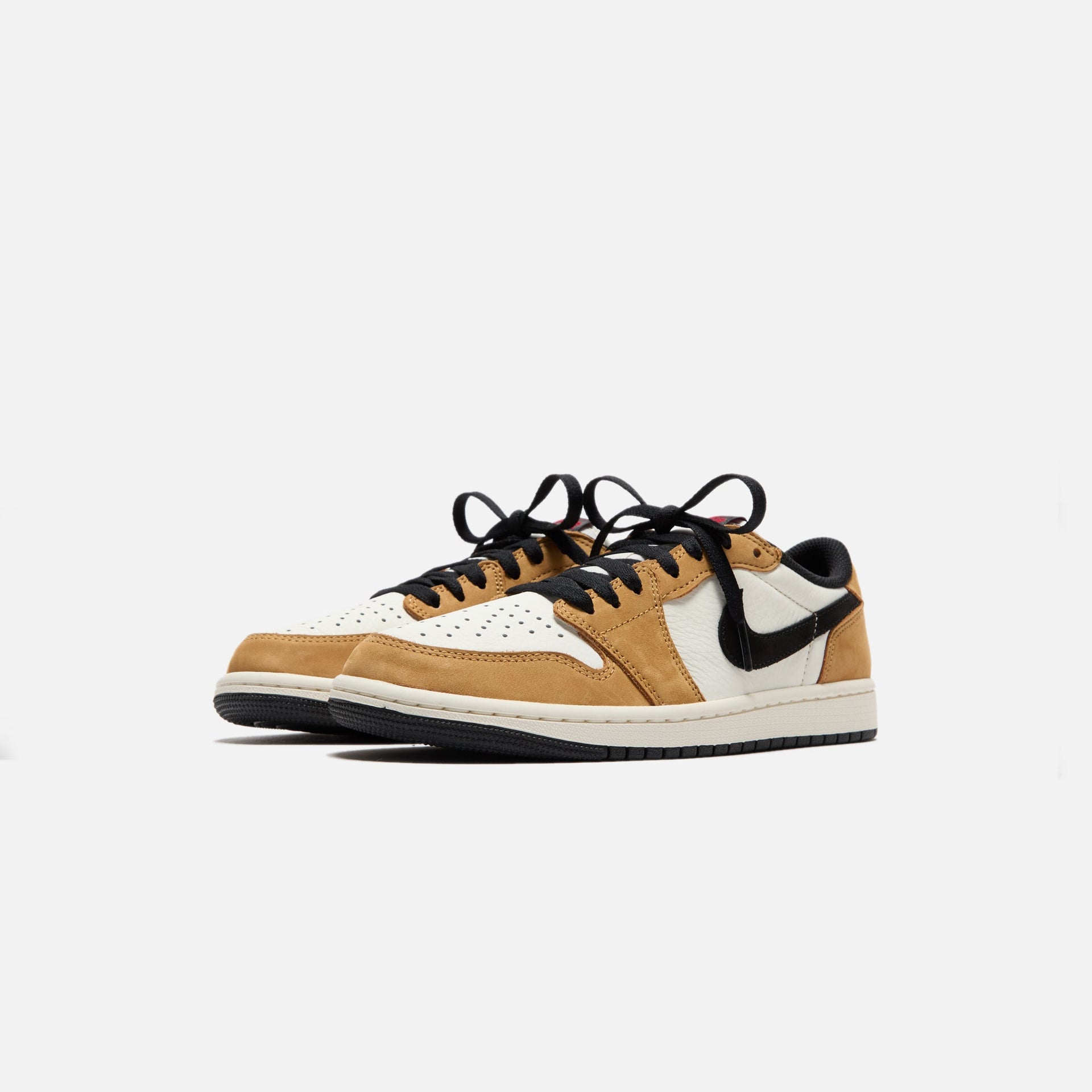 Jordan Air Jordan 1 Retro Low OG - Sail / Black Golden Harve