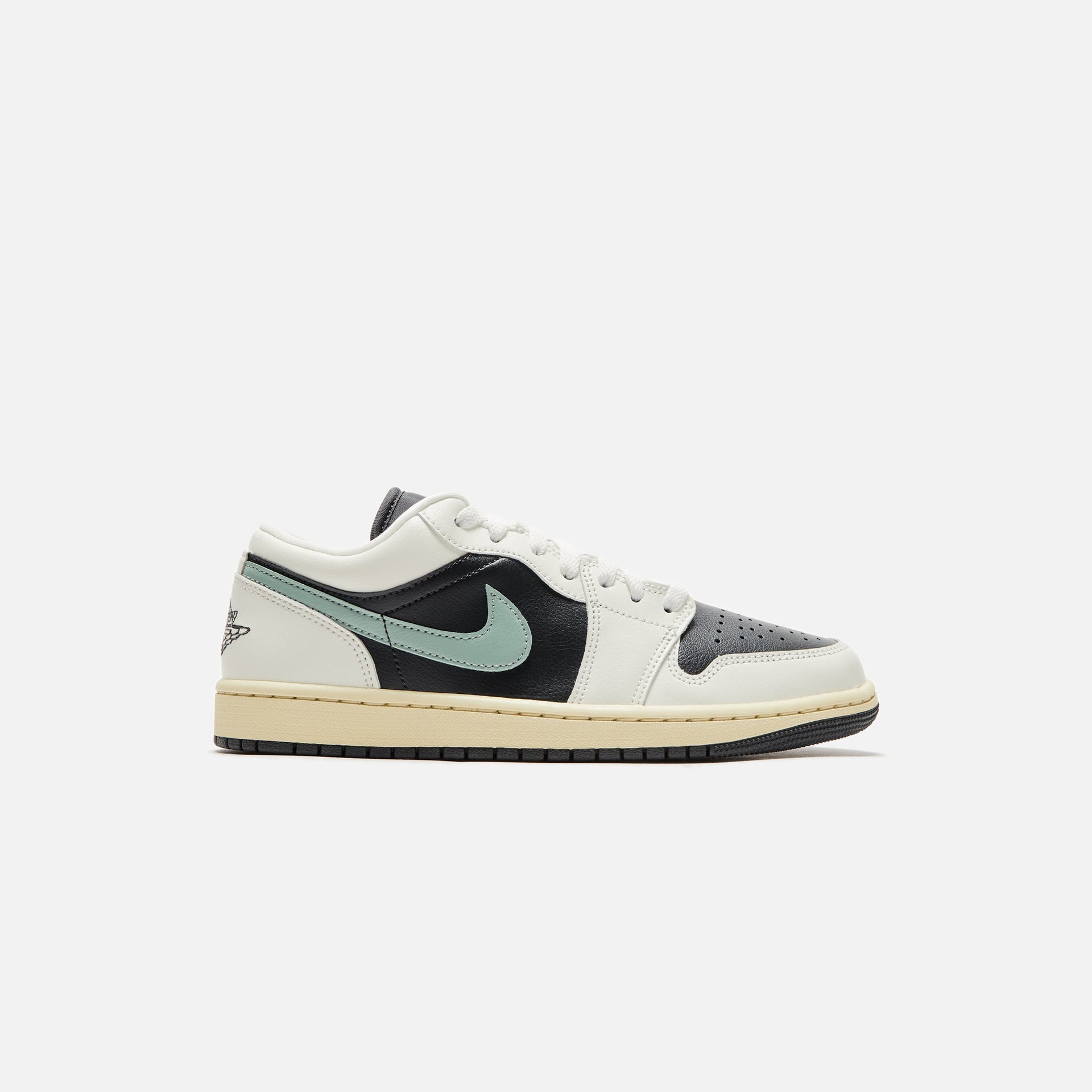 Jordan WMNS Air Jordan 1 Low - Anthracite / Jade Smoke / Sail