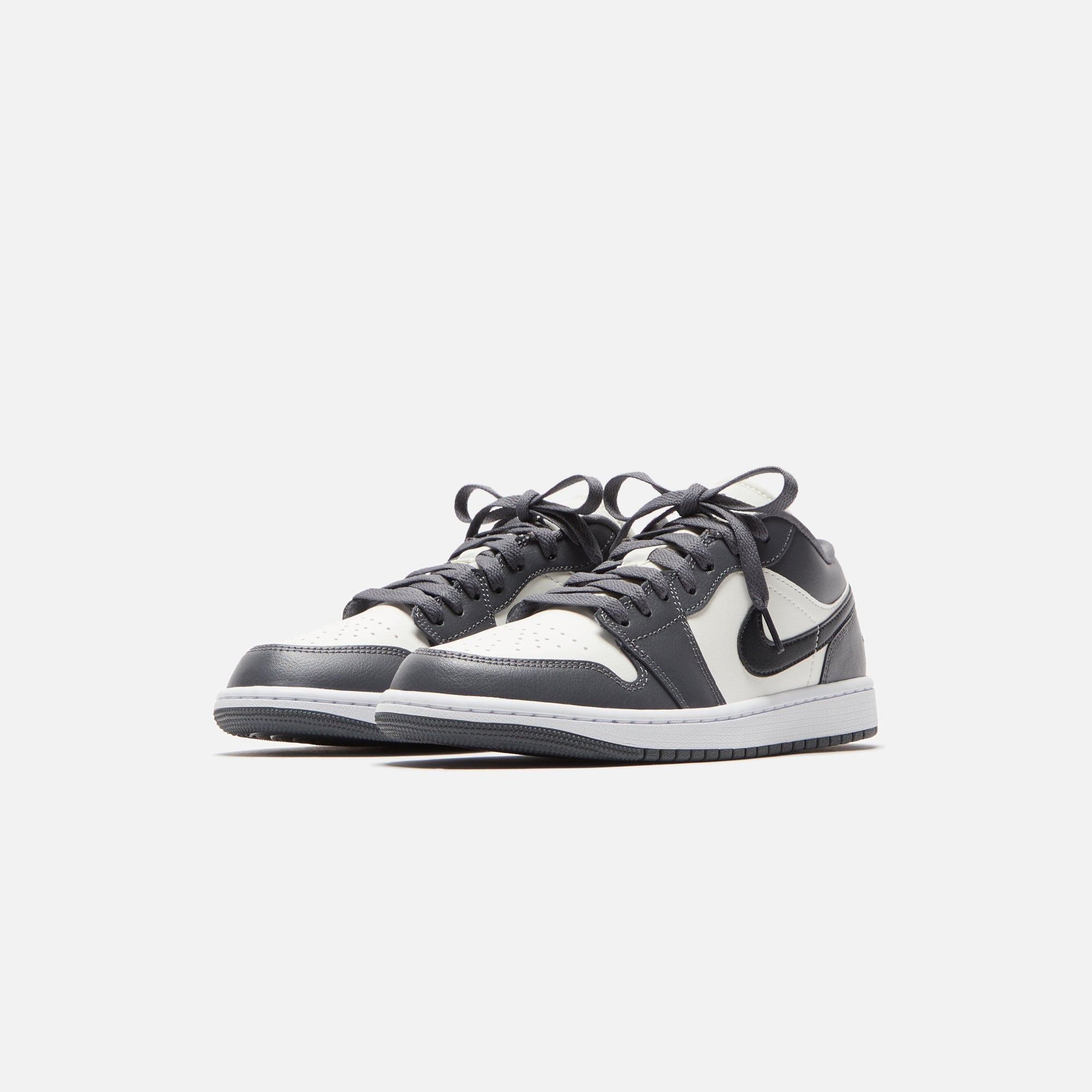 Jordan WMNS Air Jordan 1 Low - Sail / Off Noir / Dark Grey