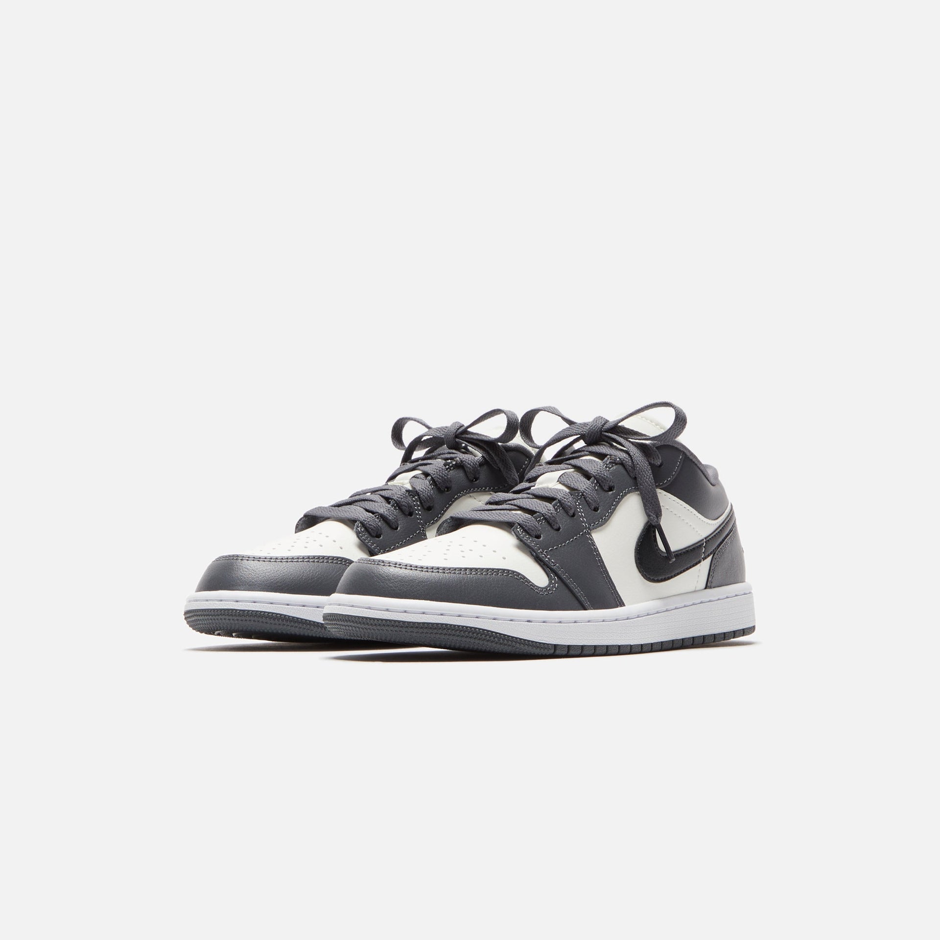 Jordan WMNS Air Jordan 1 Low - Sail / Off Noir / Dark Grey / White