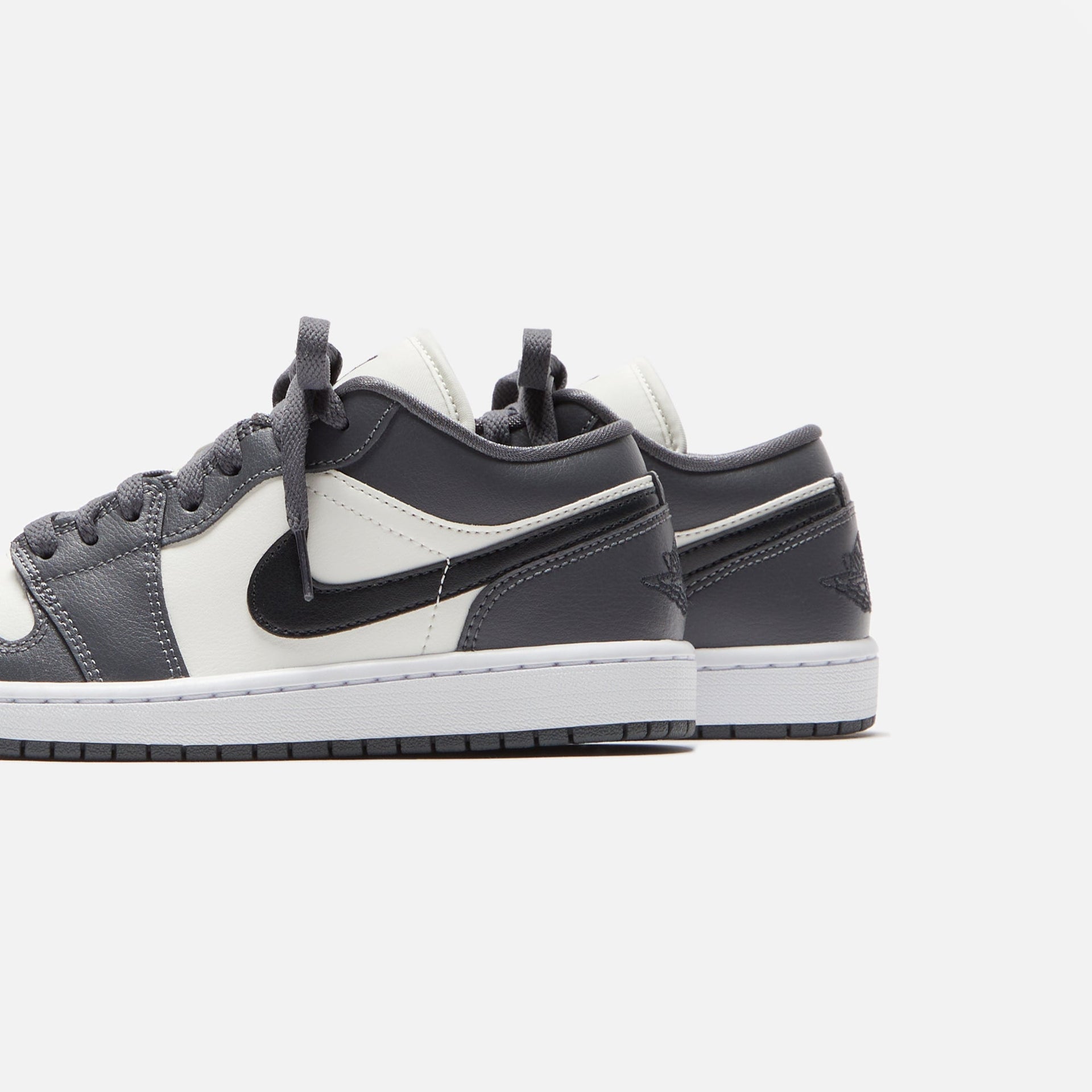 Jordan WMNS Air Jordan 1 Low - Sail / Off Noir / Dark Grey / White