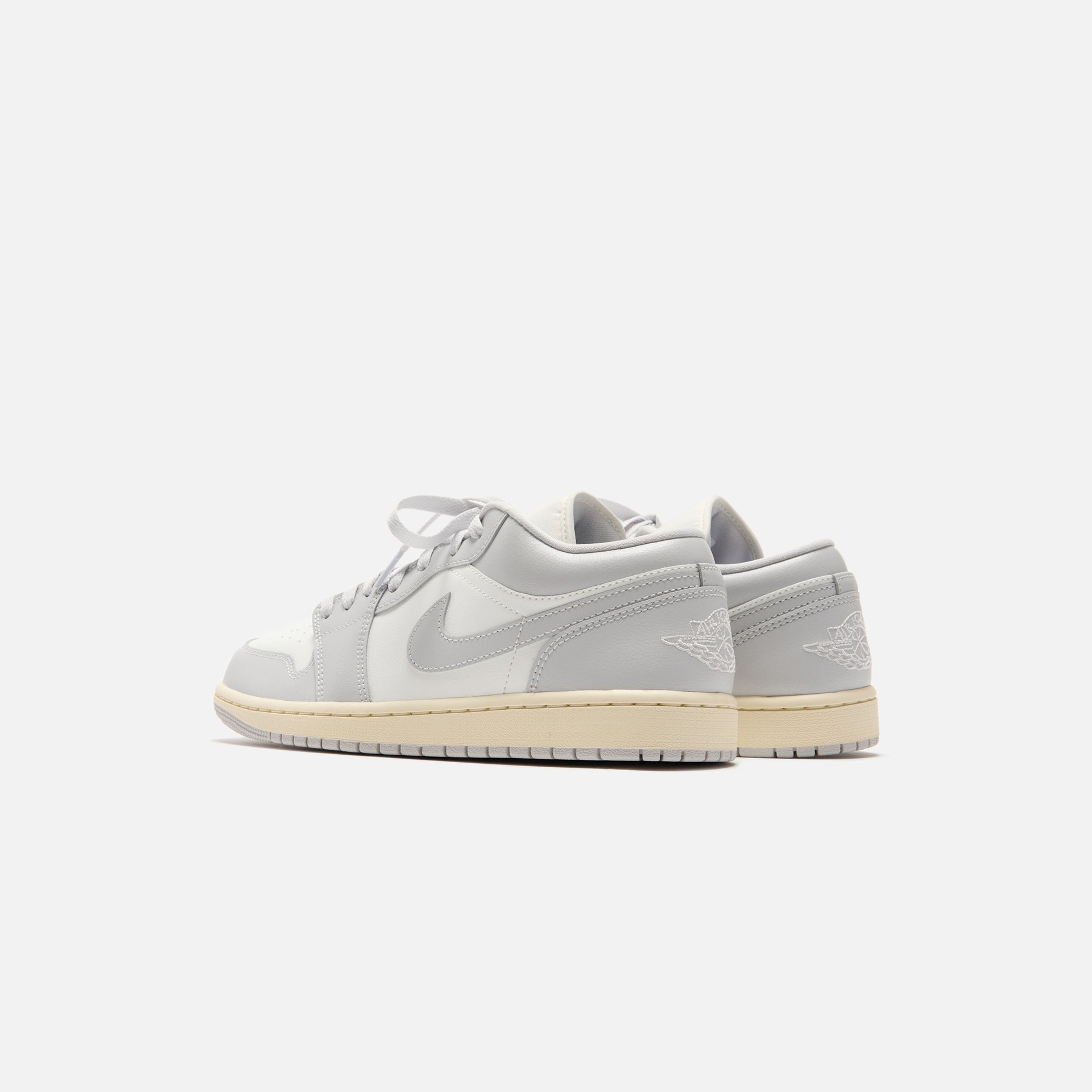 Nike WMNS Air Jordan 1 Low - Sail / Coconut Milk / Neutral Grey