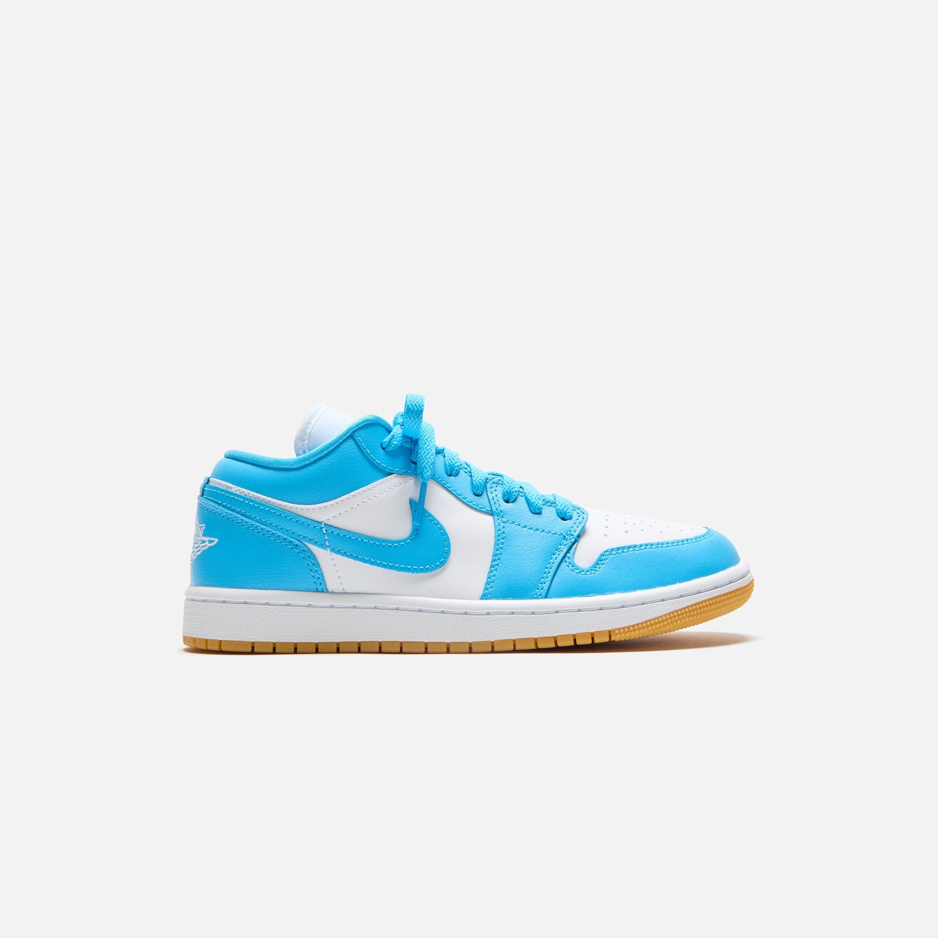 Nike WMNS Air Jordan 1 Low - White / Gum Light Brown / Dark Powder Blue