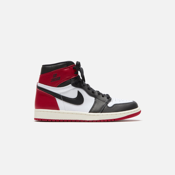 Jordan Air Jordan 1 Retro High OG - Black / Varsity Red Jordan Air Jordan 1 Retro High OG - Black / Varsity Red