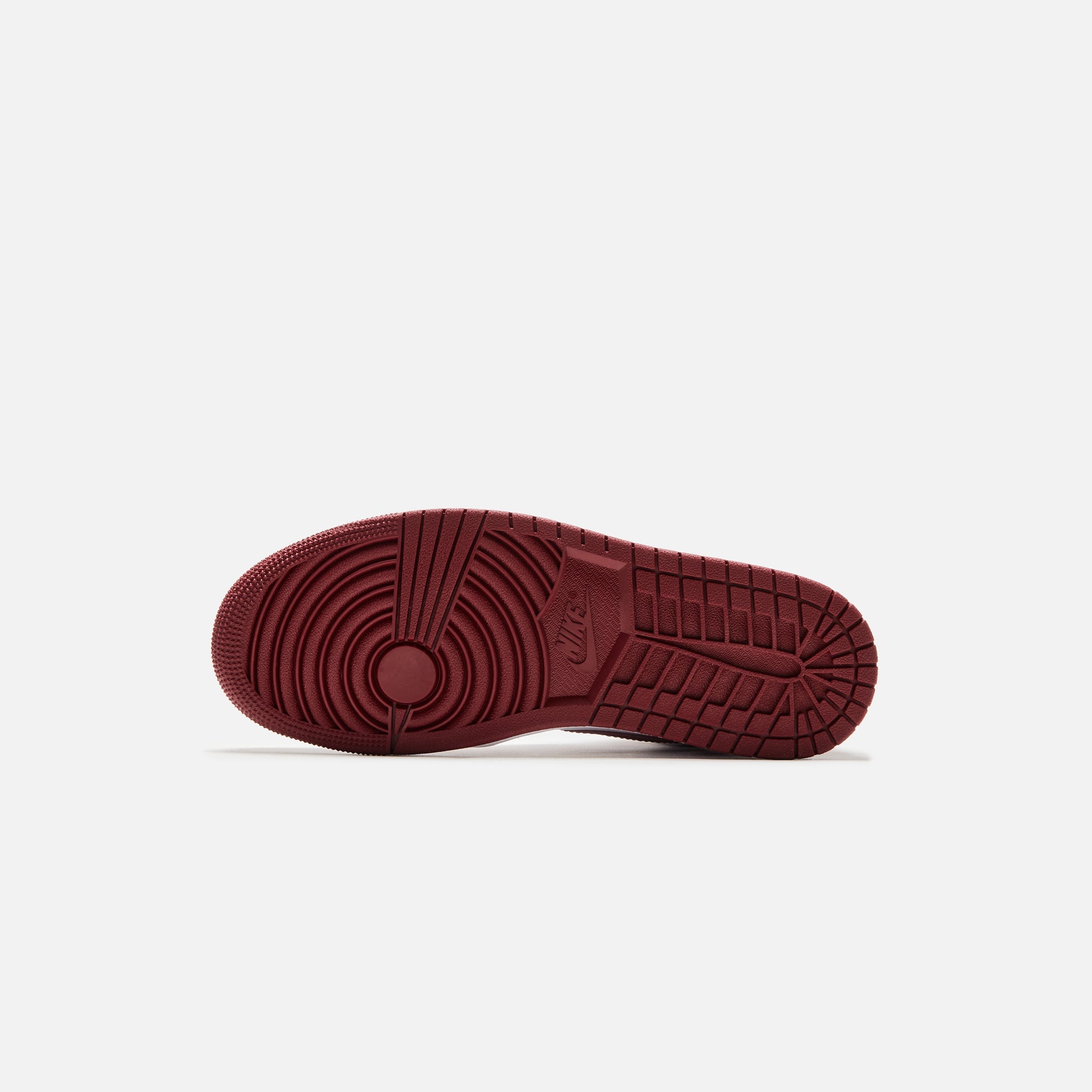 Jordan Air Jordan 1 Retro High OG - White / Team Red – Kith Canada