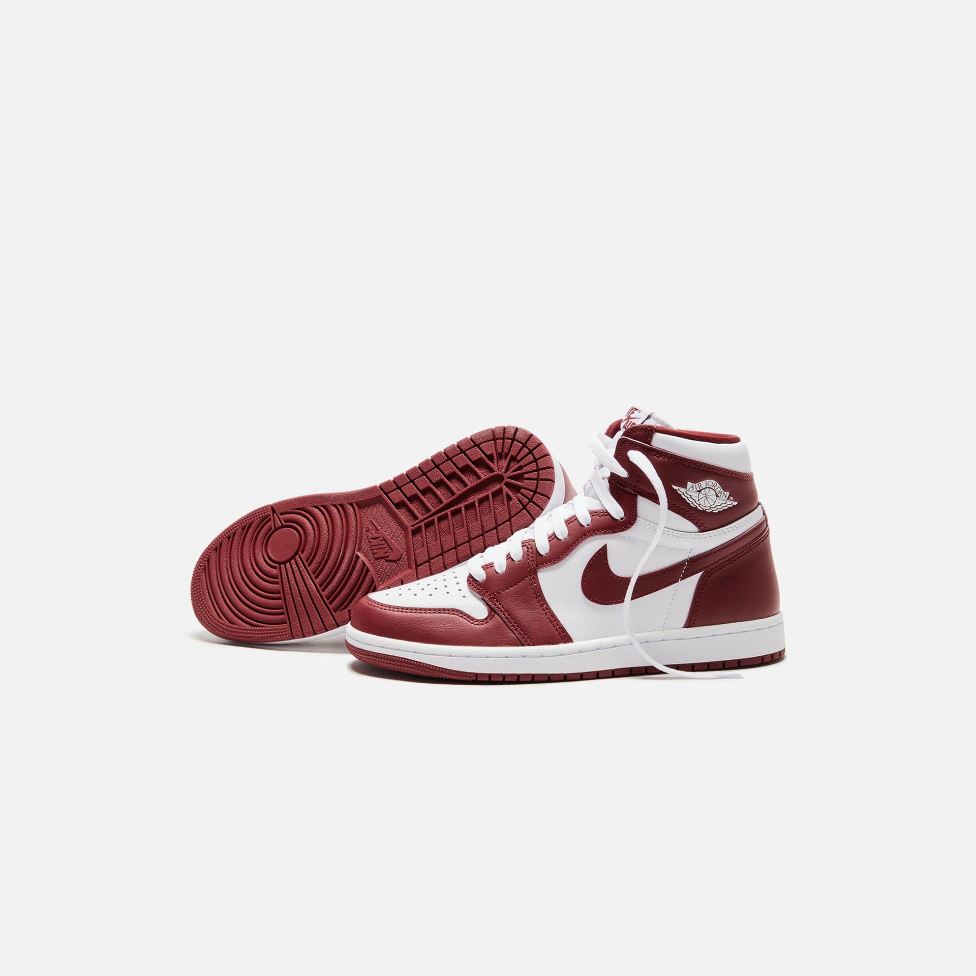 Jordan Air Jordan 1 Retro High OG - White / Team Red