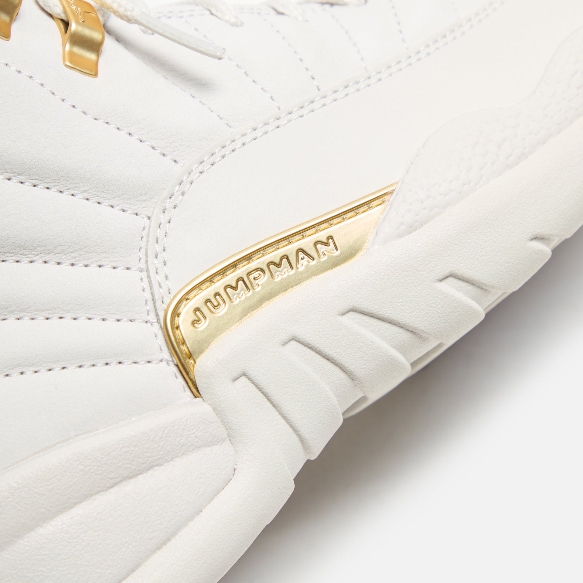 Jordan WMNS Air Jordan 12 - Phantom / Metallic Gold / White