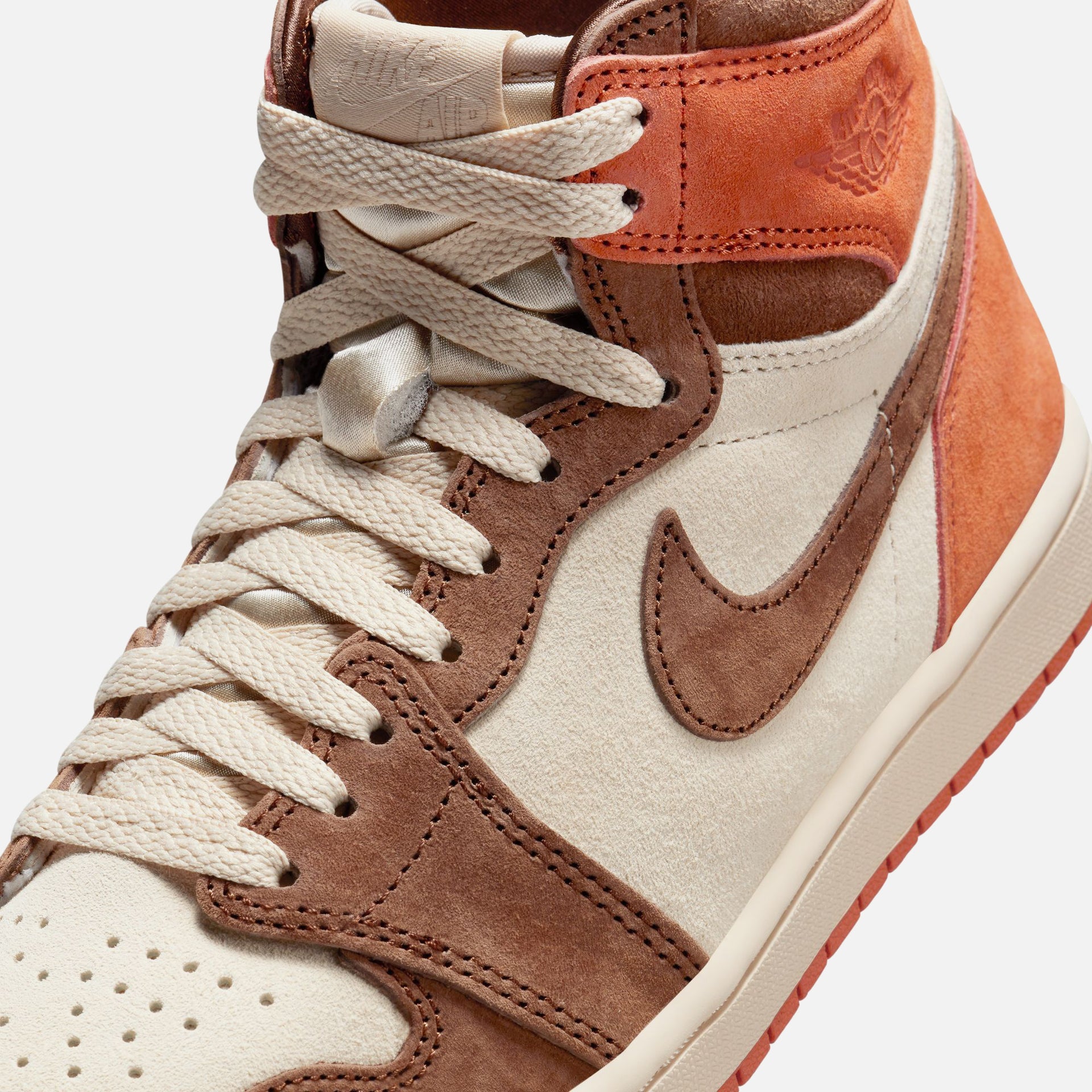 WMNS Air Jordan 1 Retro High OG - Cacao Wow / Sanddrift / Burnt Sunrise