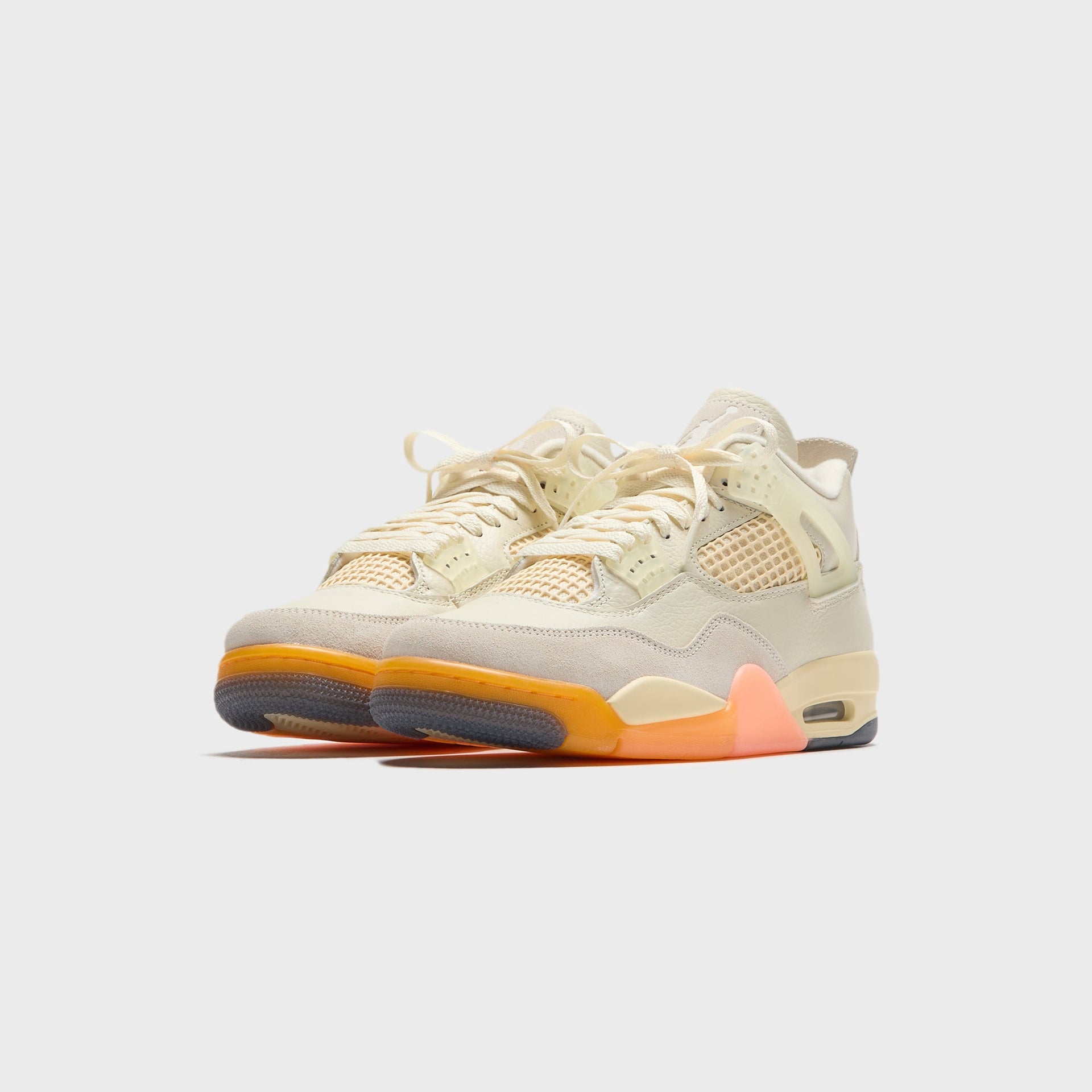 Jordan WMNS Air Jordan 4 - Retro Coconut Milk / Metallic Gold / Muslin / Bright Mango / Sundial / Black