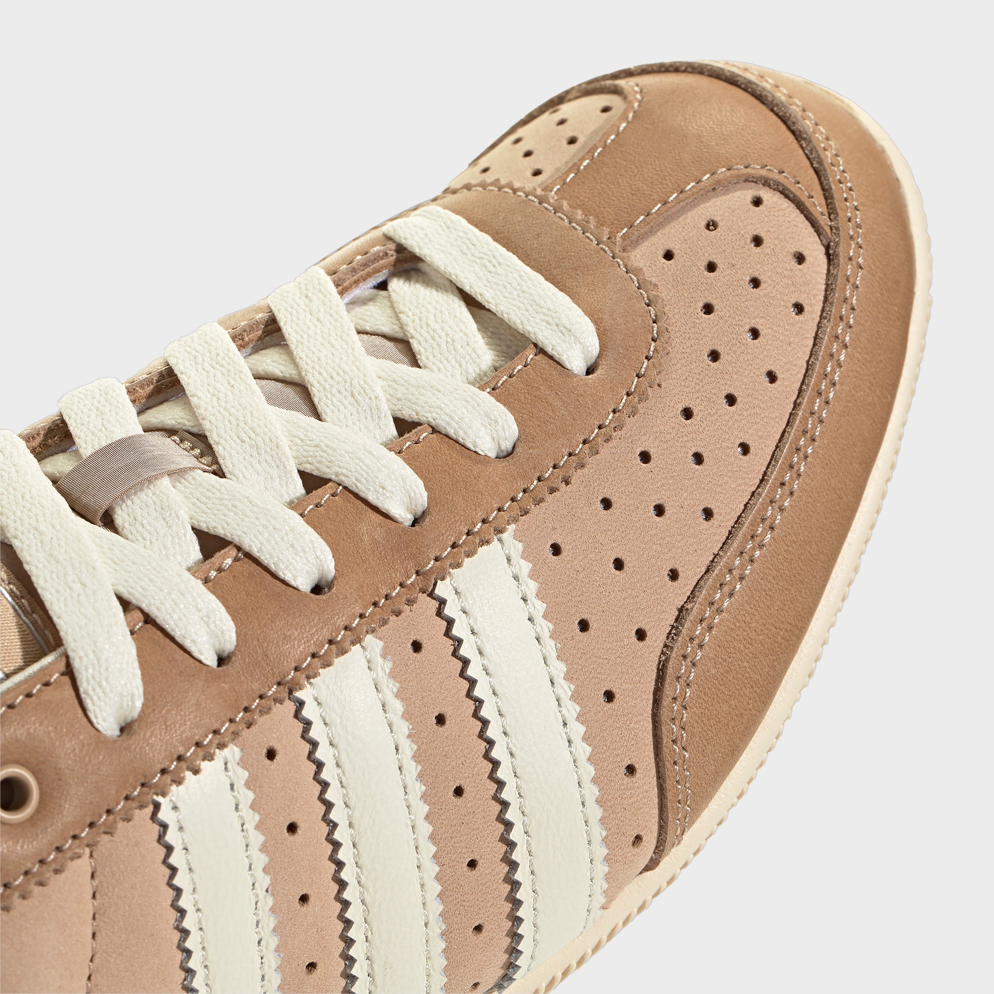 adidas WMNS Japan - Warm Sandstone / Cream White / Silver