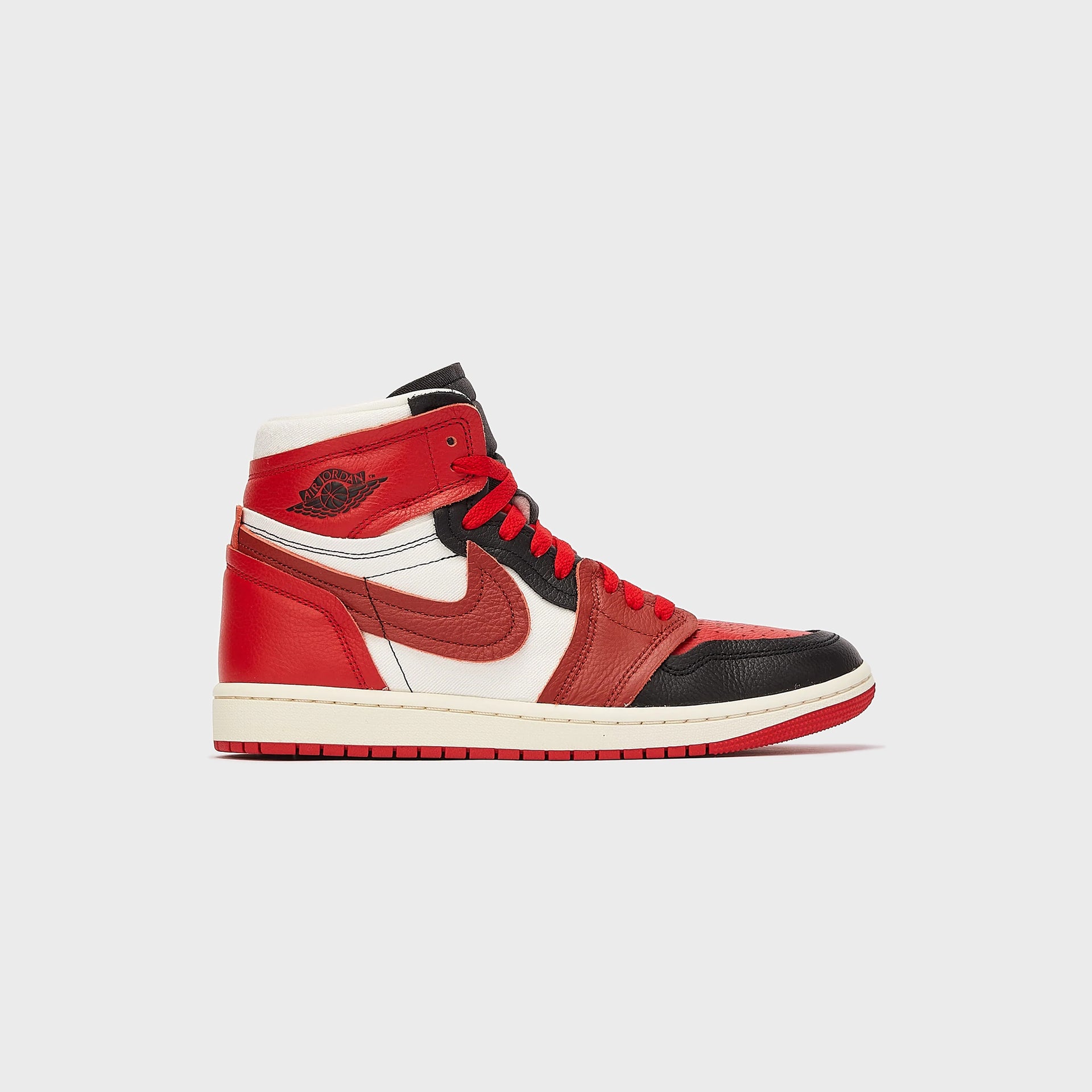 Nike WMNS Air Jordan 1 MM High - Sport Red / Dune Red / Black / Sail