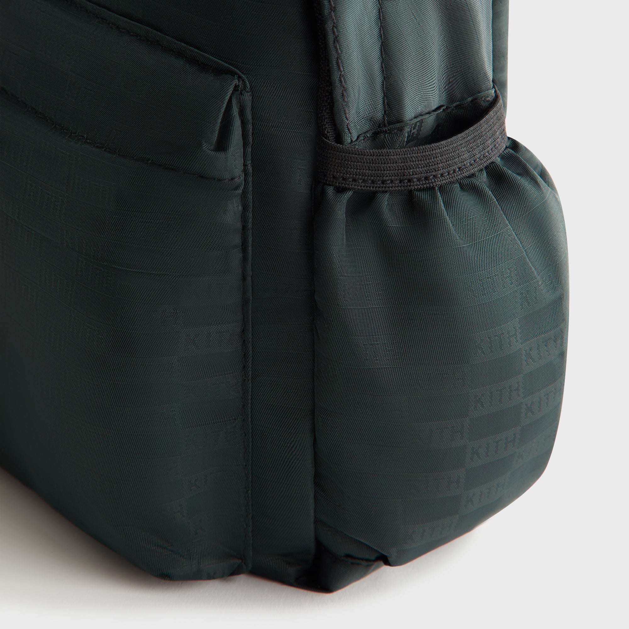 日本店舗完売　Kith Monogram Jacquard Mini Pouch 日本店舗完売 Kith Monogram Jacquard Mini Pouch 日本店舗完売 Kith